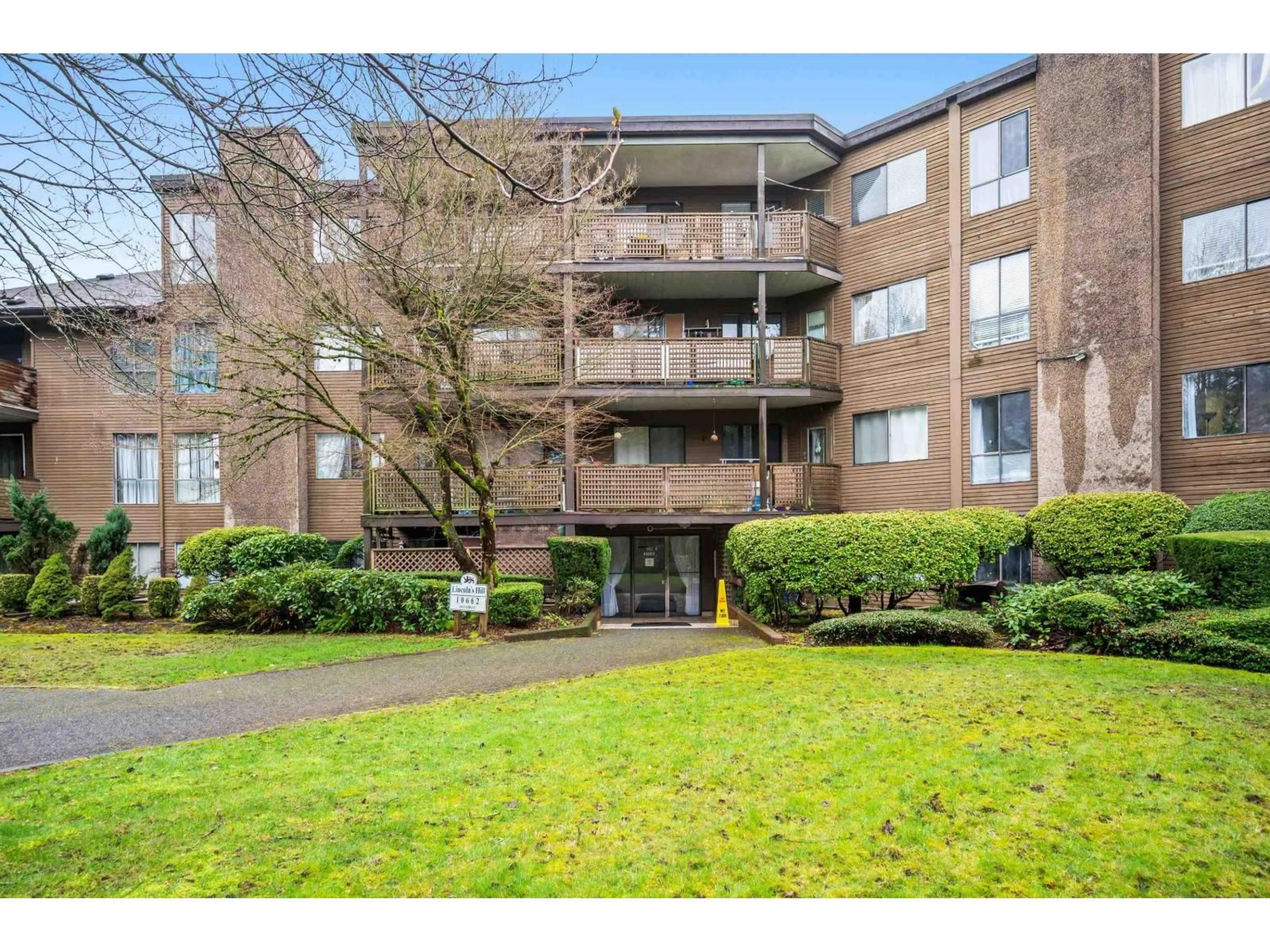 Unknown for 302 - 10662 151A STREET, Surrey British Columbia V3R8T3