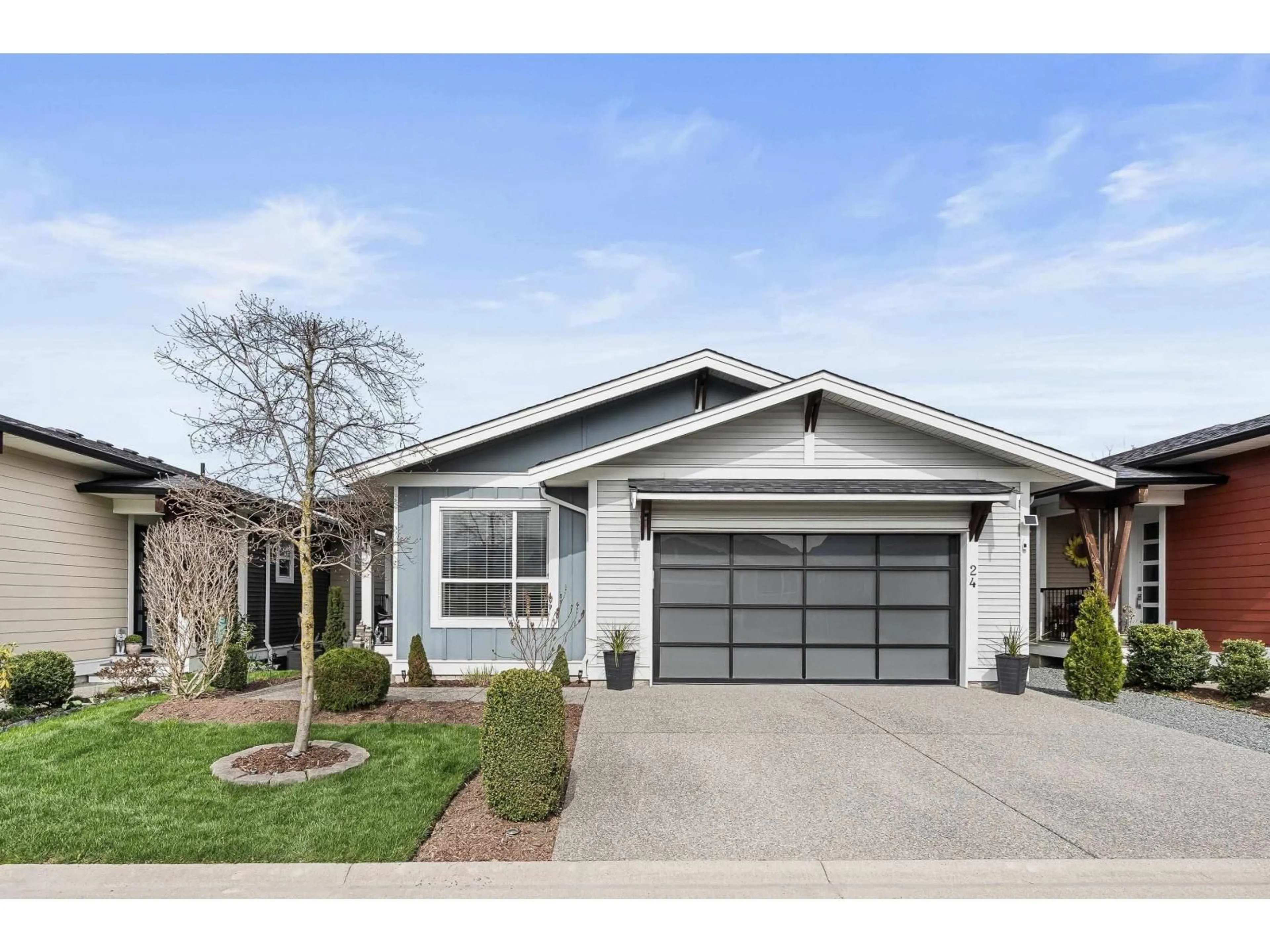 Home with vinyl exterior material, street for 24 - 46213 HAKWELES ROAD, Chilliwack British Columbia V4Z0C6