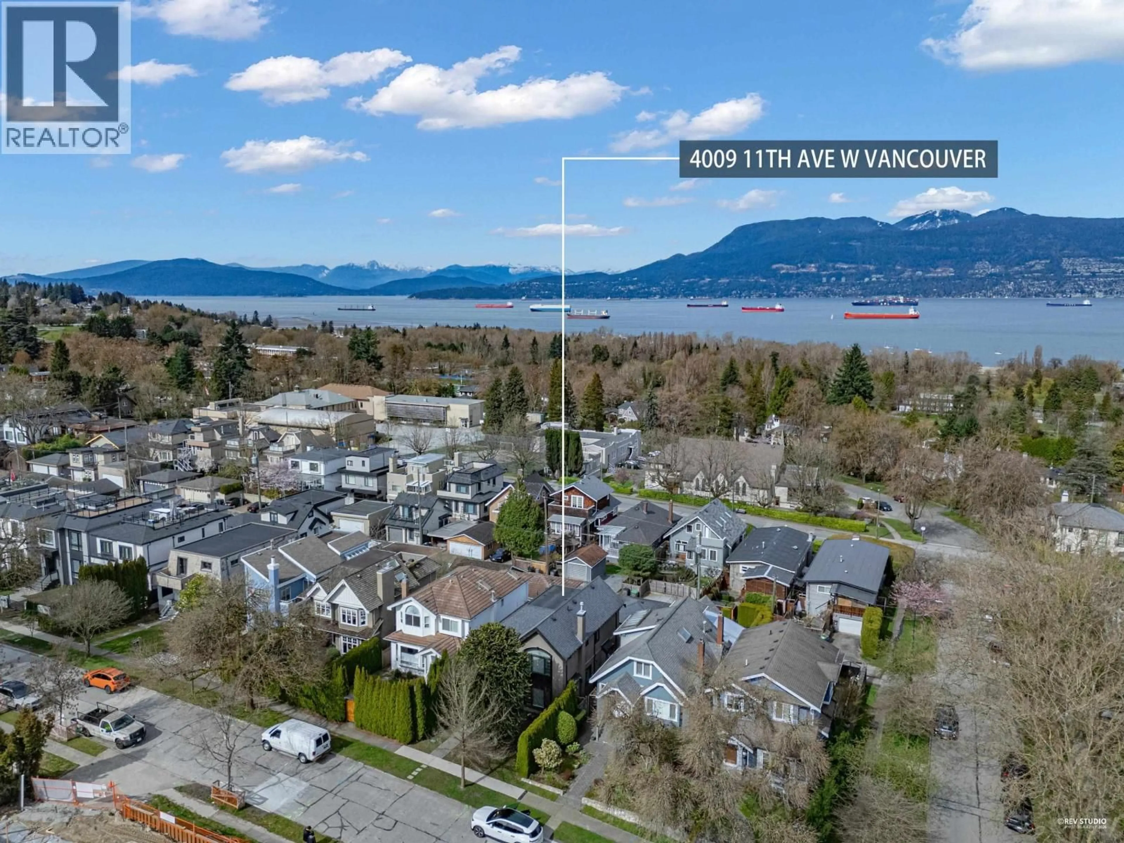 A pic from outside/outdoor area/front of a property/back of a property/a pic from drone, water/lake/river/ocean view for 4009 11TH AVENUE, Vancouver British Columbia V6R2L4
