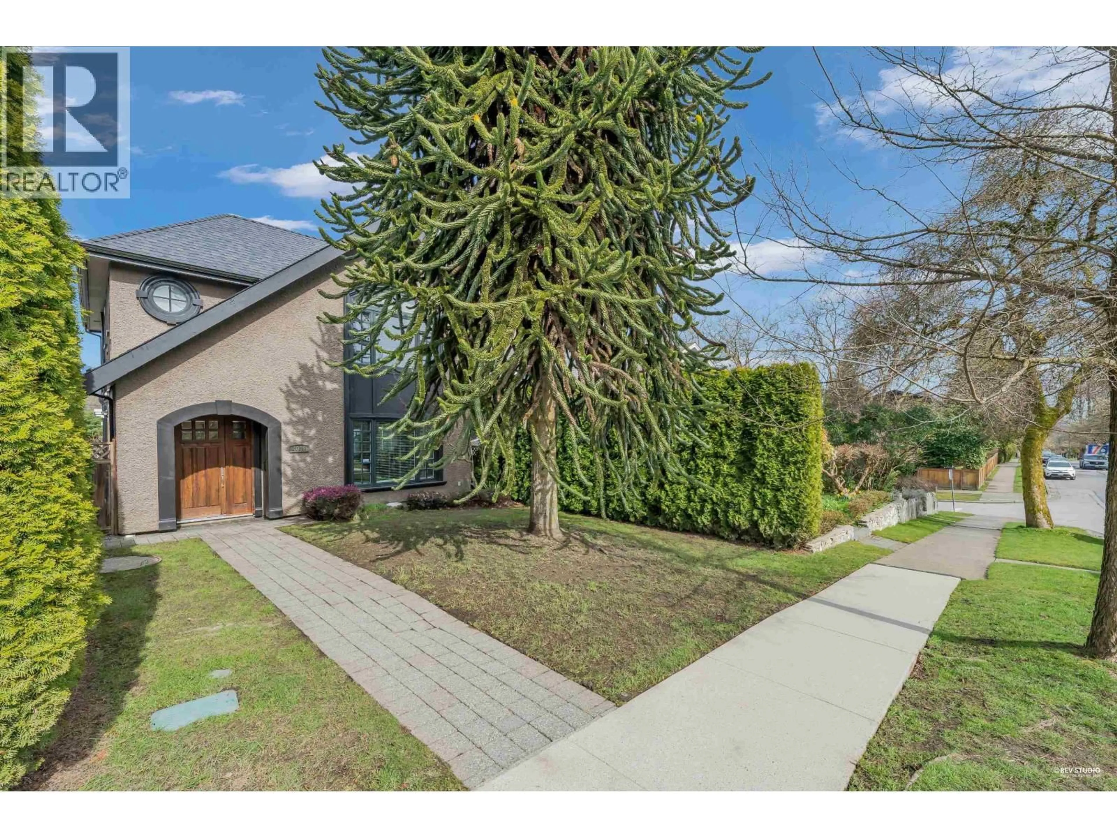 Unknown for 4009 11TH AVENUE, Vancouver British Columbia V6R2L4