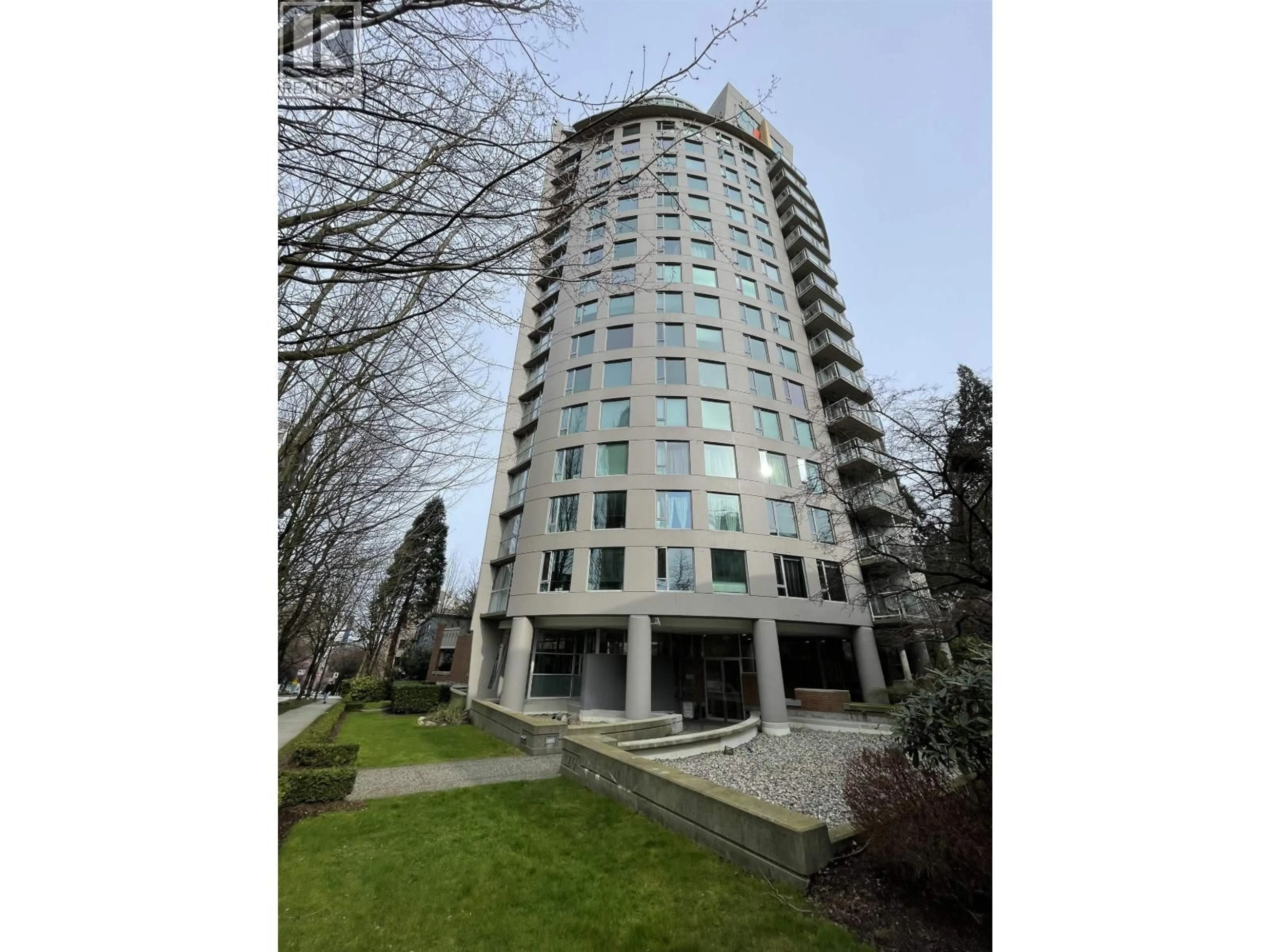 Indoor foyer for 1604 - 1277 NELSON STREET, Vancouver British Columbia V6E4M8