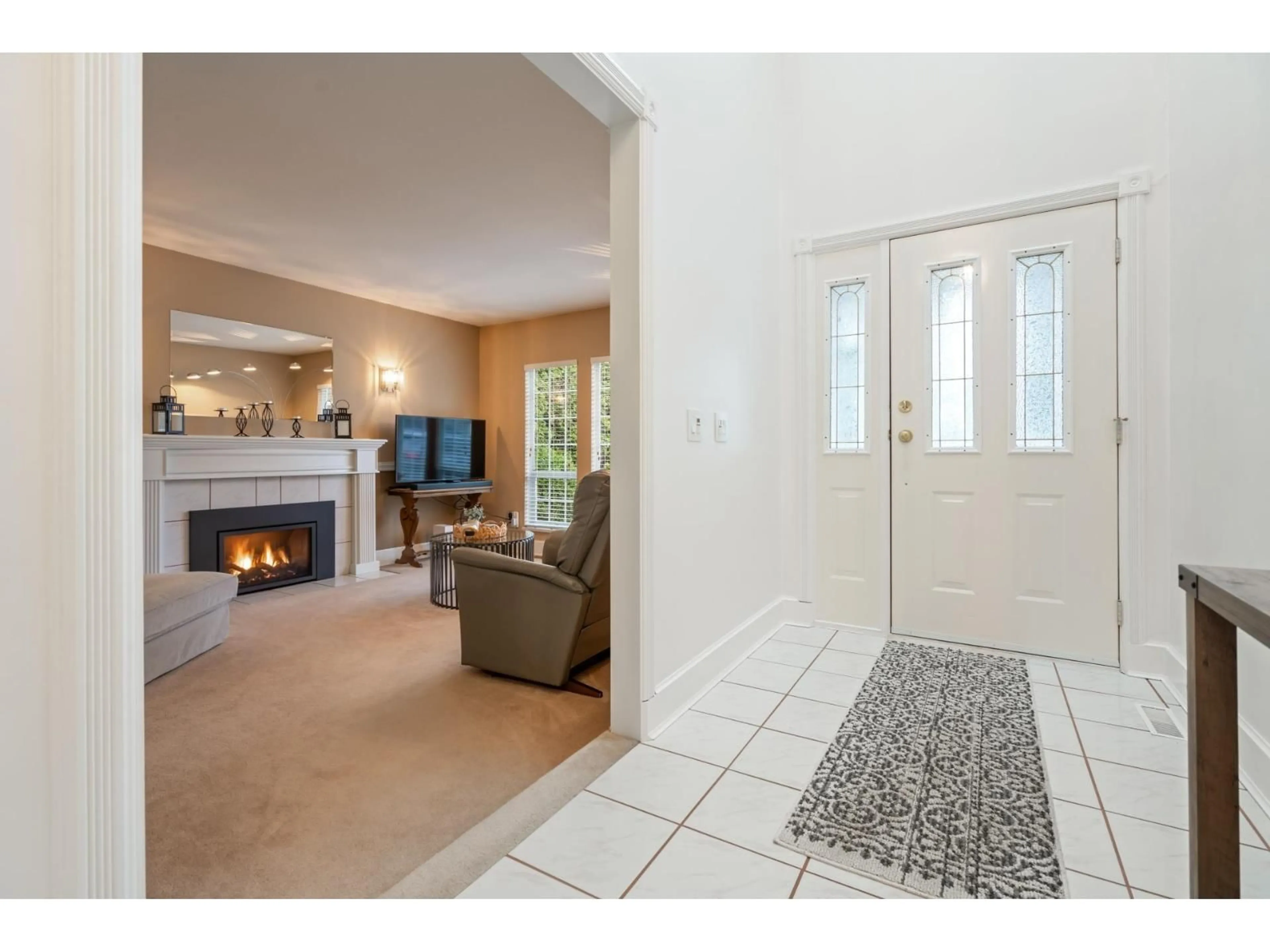 Indoor entryway for 6202 189 STREET, Surrey British Columbia V3S7T7