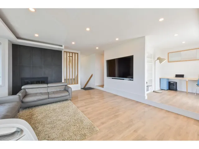 1388 KERFOOT ROAD, White Rock 5