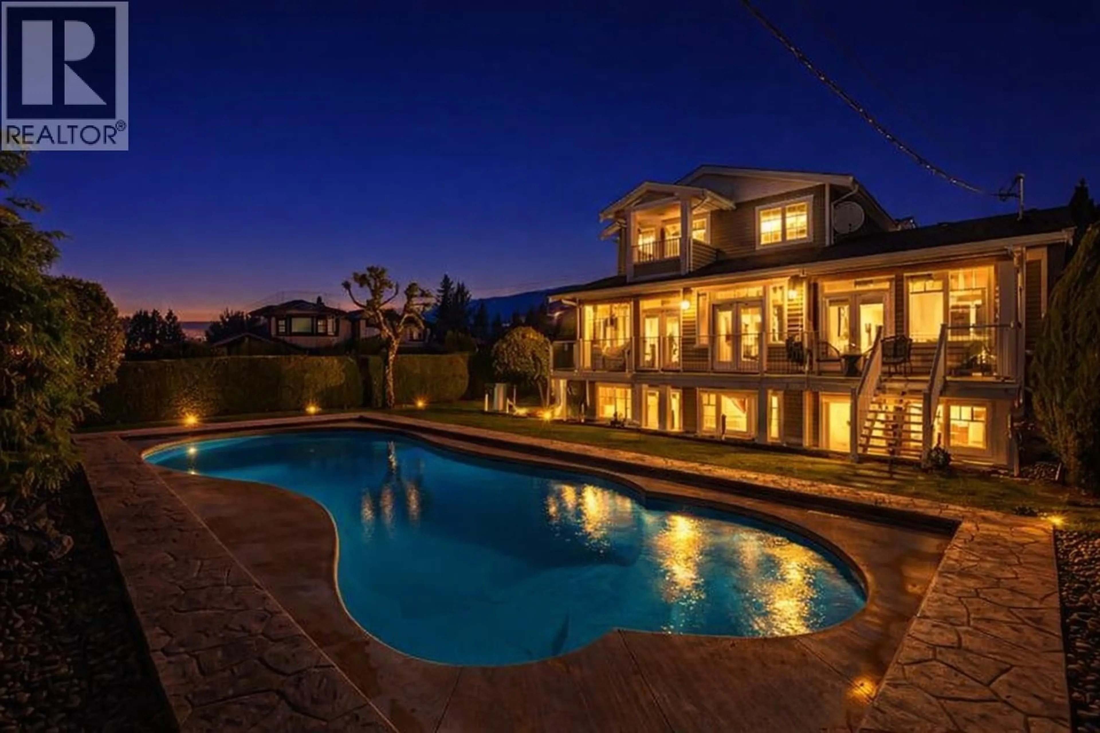 Pool for 1197 FULTON AVENUE, West Vancouver British Columbia V7T1N4