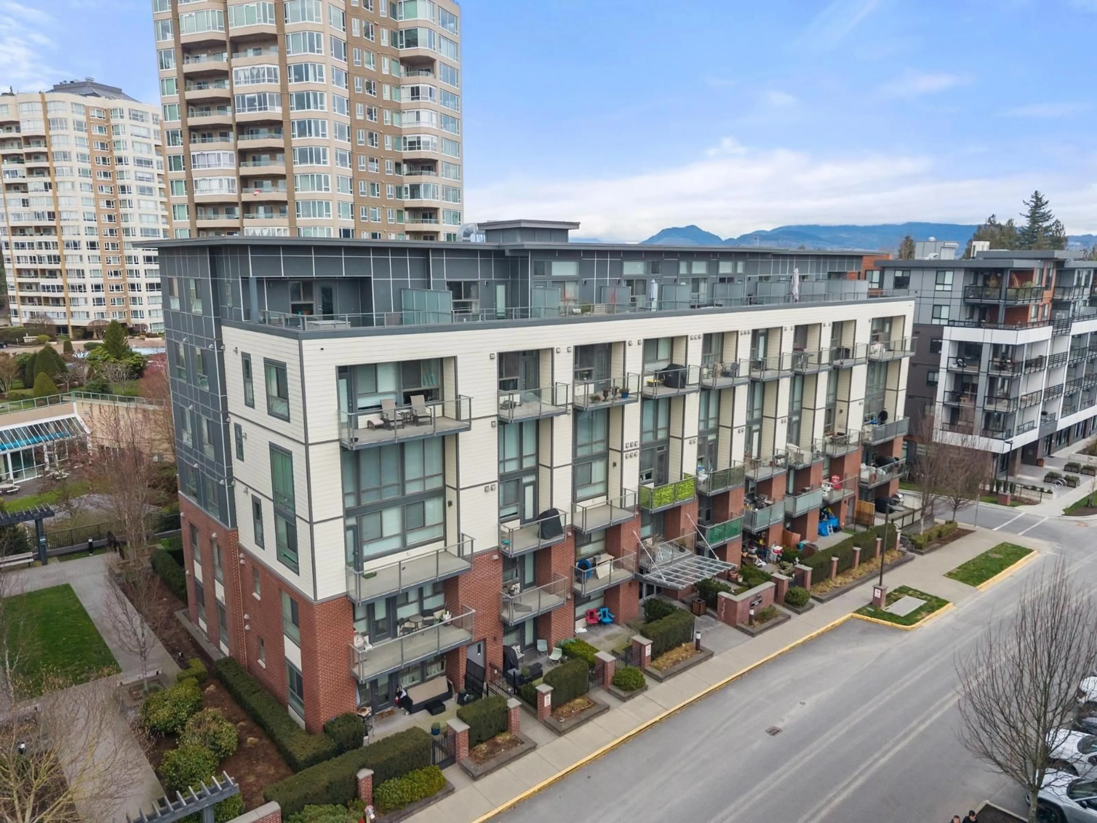 A pic from outside/outdoor area/front of a property/back of a property/a pic from drone, city buildings view from balcony for 314 - 3080 GLADWIN ROAD, Abbotsford British Columbia V2T0G2