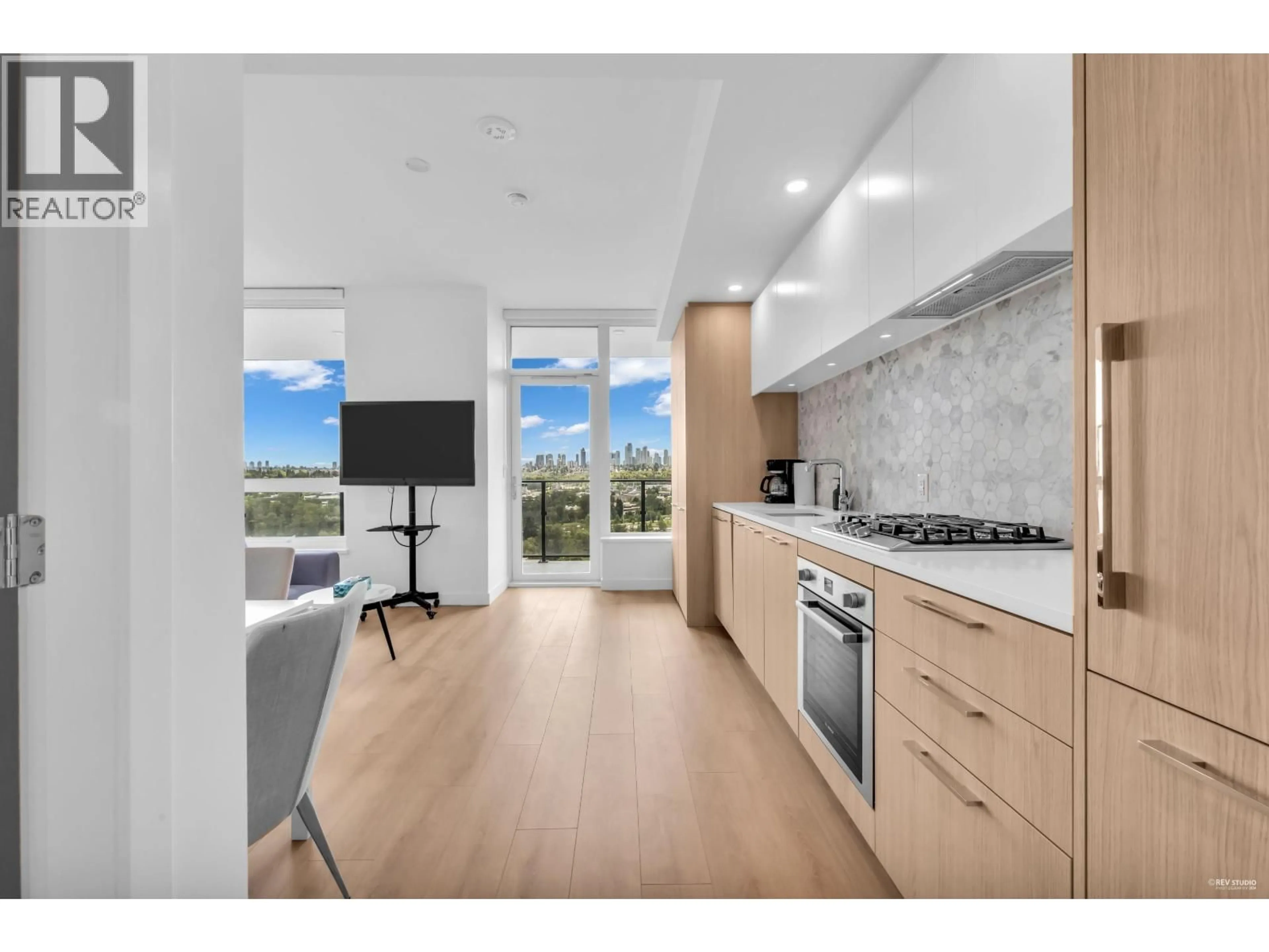 Unknown for 1803 - 2425 ALPHA AVENUE, Burnaby British Columbia V5C0N6