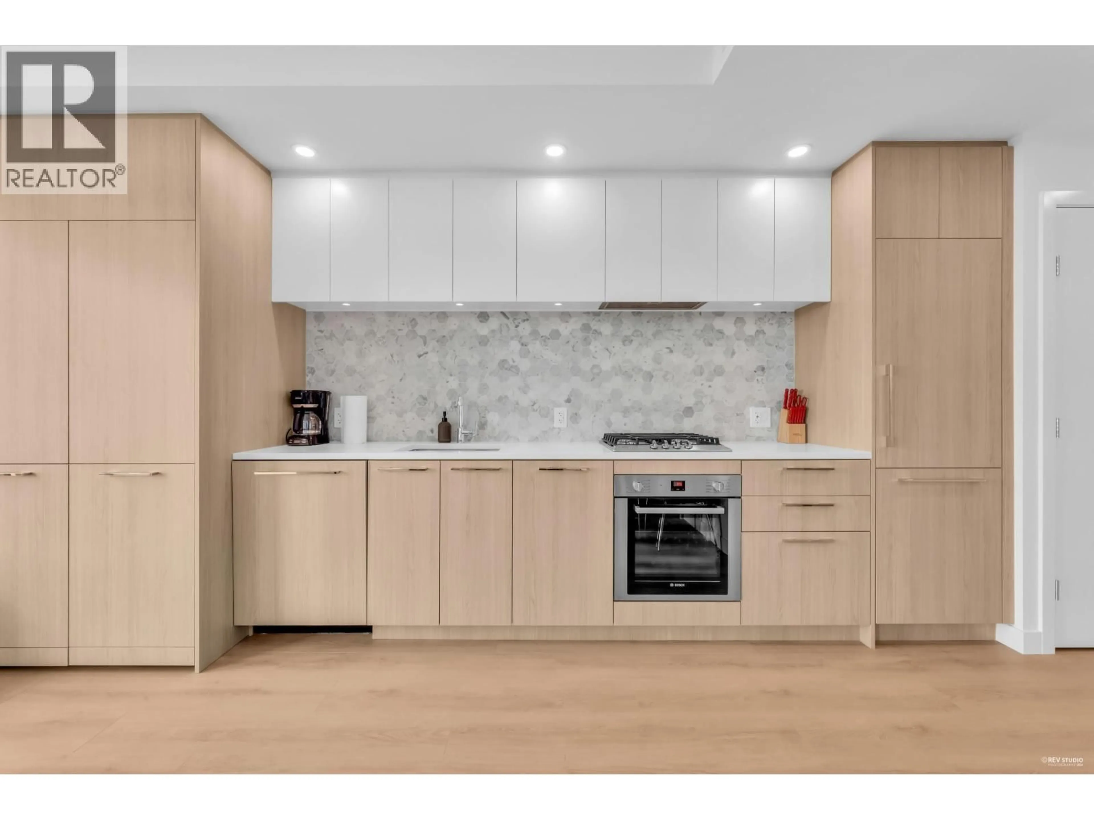 Unknown for 1803 - 2425 ALPHA AVENUE, Burnaby British Columbia V5C0N6