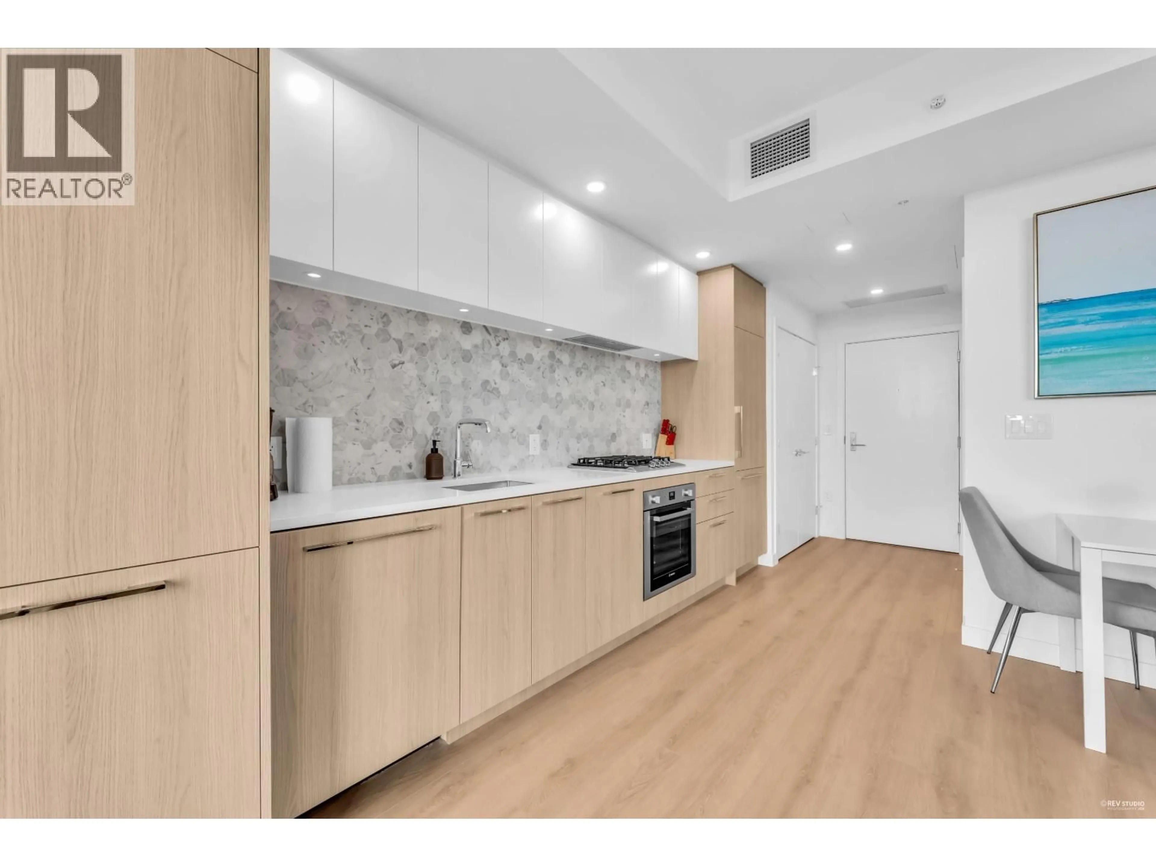 Unknown for 1803 - 2425 ALPHA AVENUE, Burnaby British Columbia V5C0N6