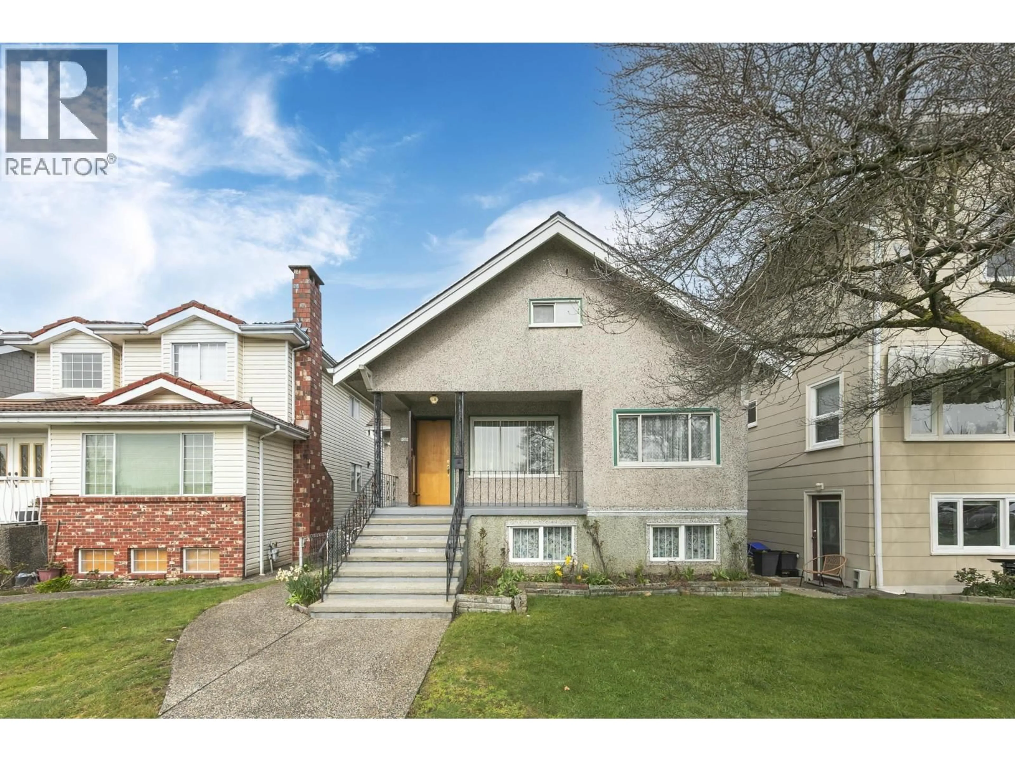 Home with brick exterior material, street for 3521 TRIUMPH STREET, Vancouver British Columbia V5K1V2