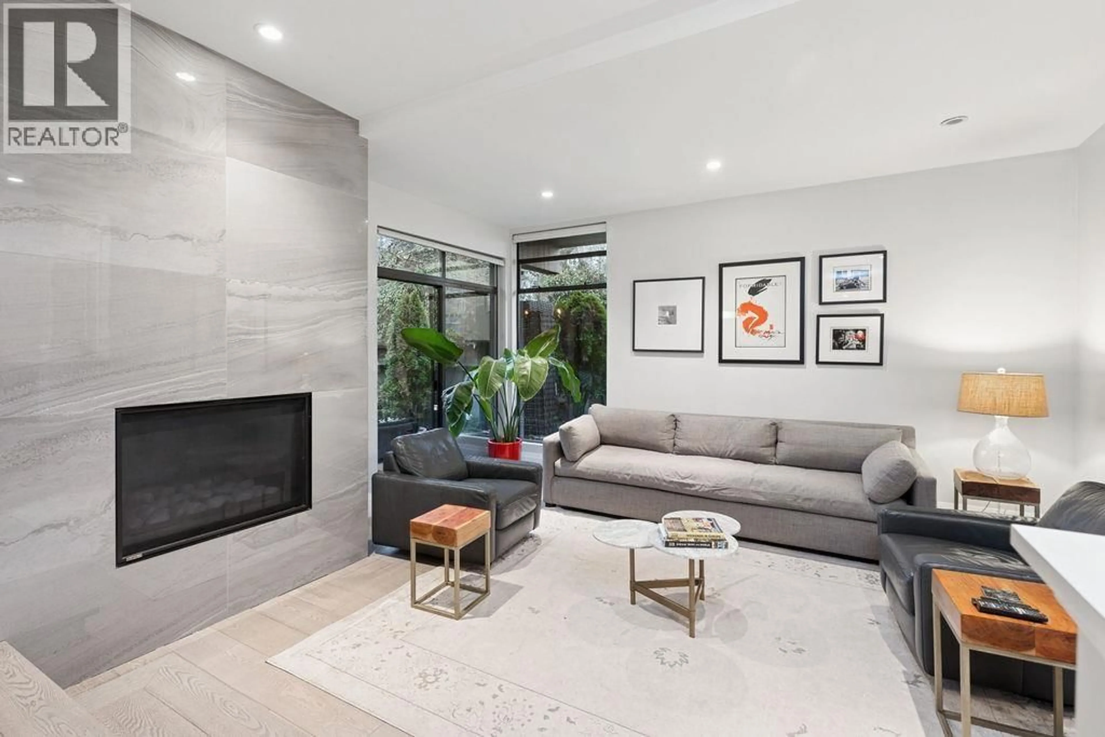 Living room with furniture, unknown for 4308 YEW STREET, Vancouver British Columbia V6L3C8