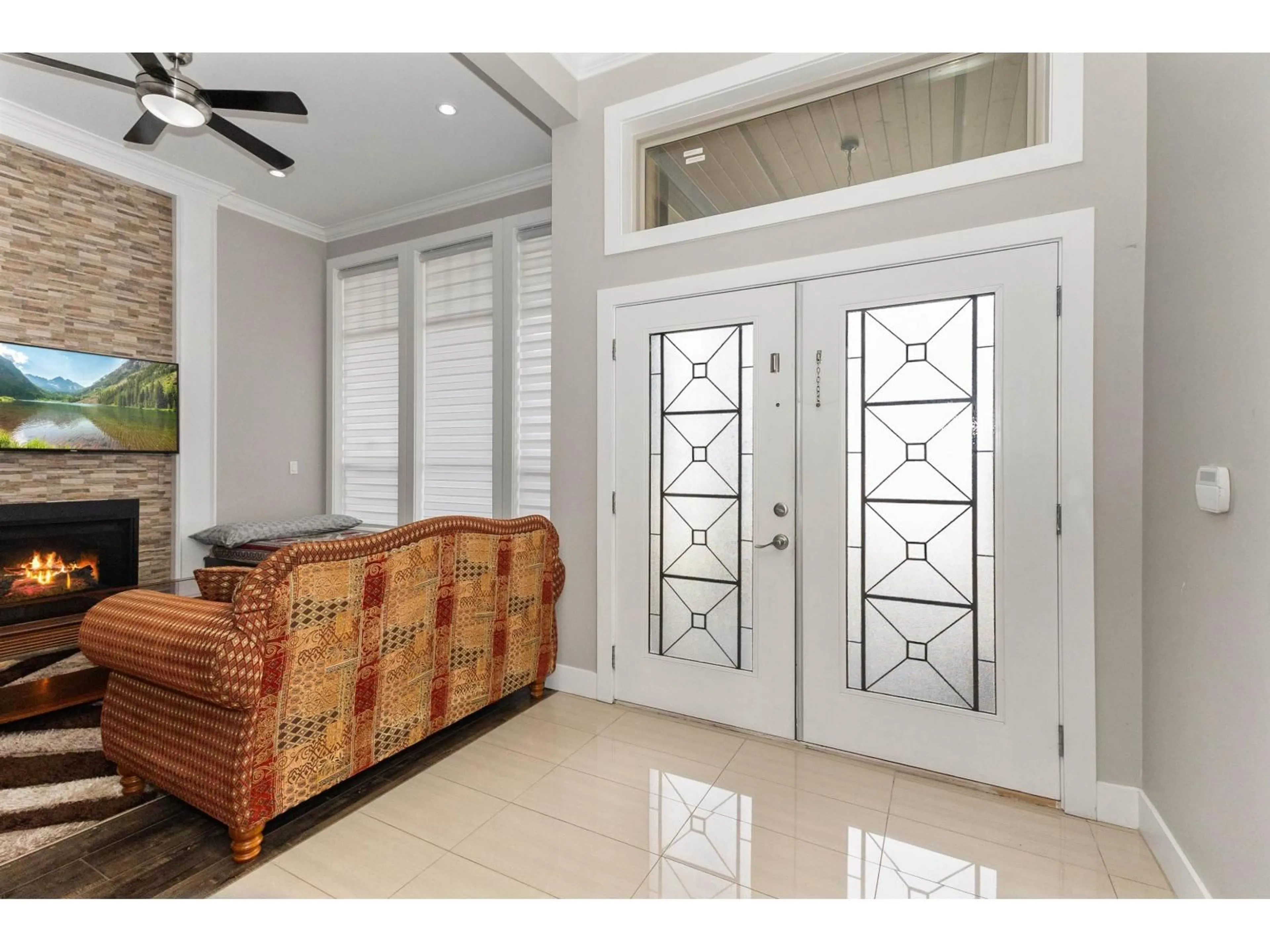 Indoor entryway for 31022 HEADWATER PLACE, Abbotsford British Columbia V2T0G4