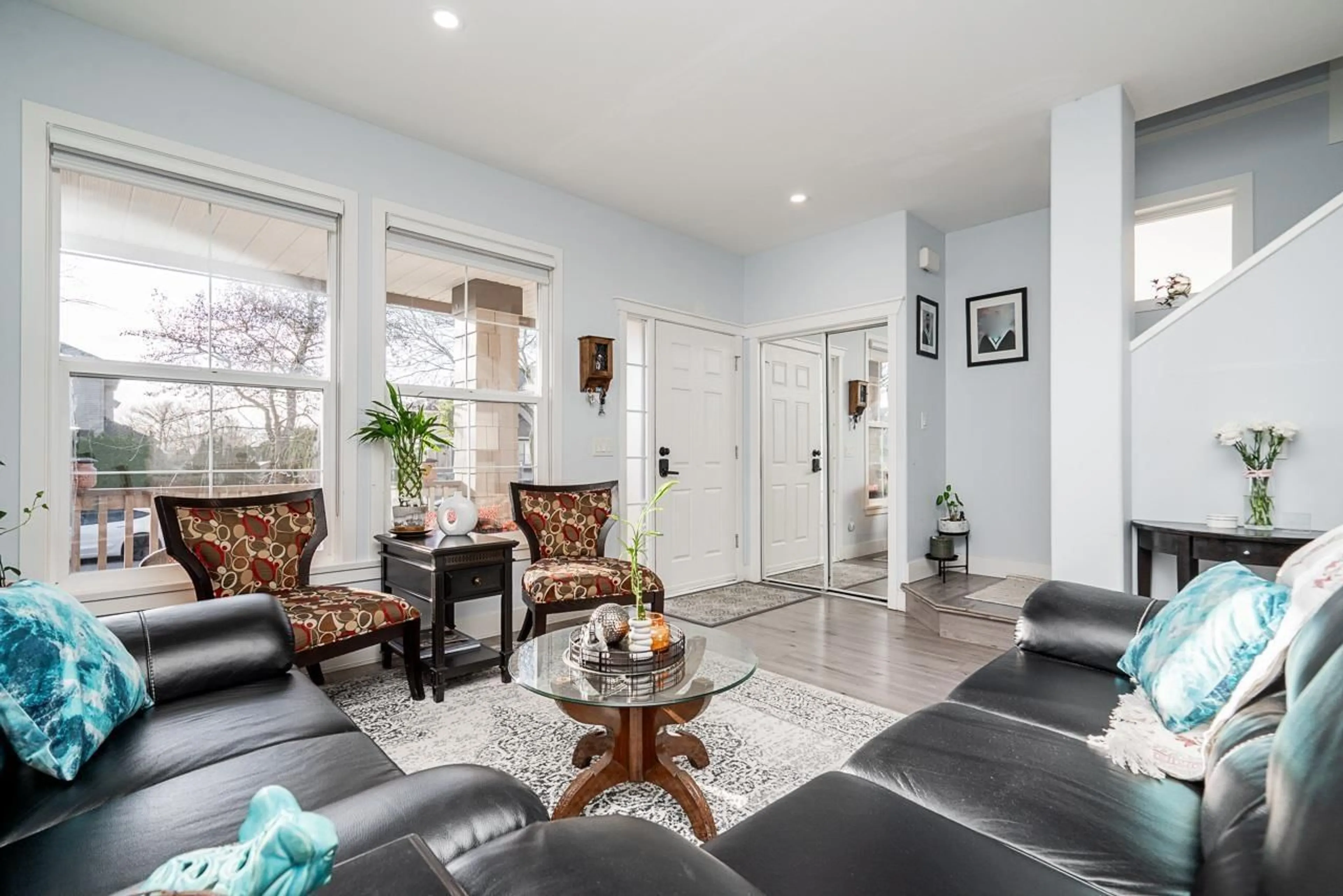 Living room with furniture, unknown for 6926 190 STREET, Surrey British Columbia V4N5P1