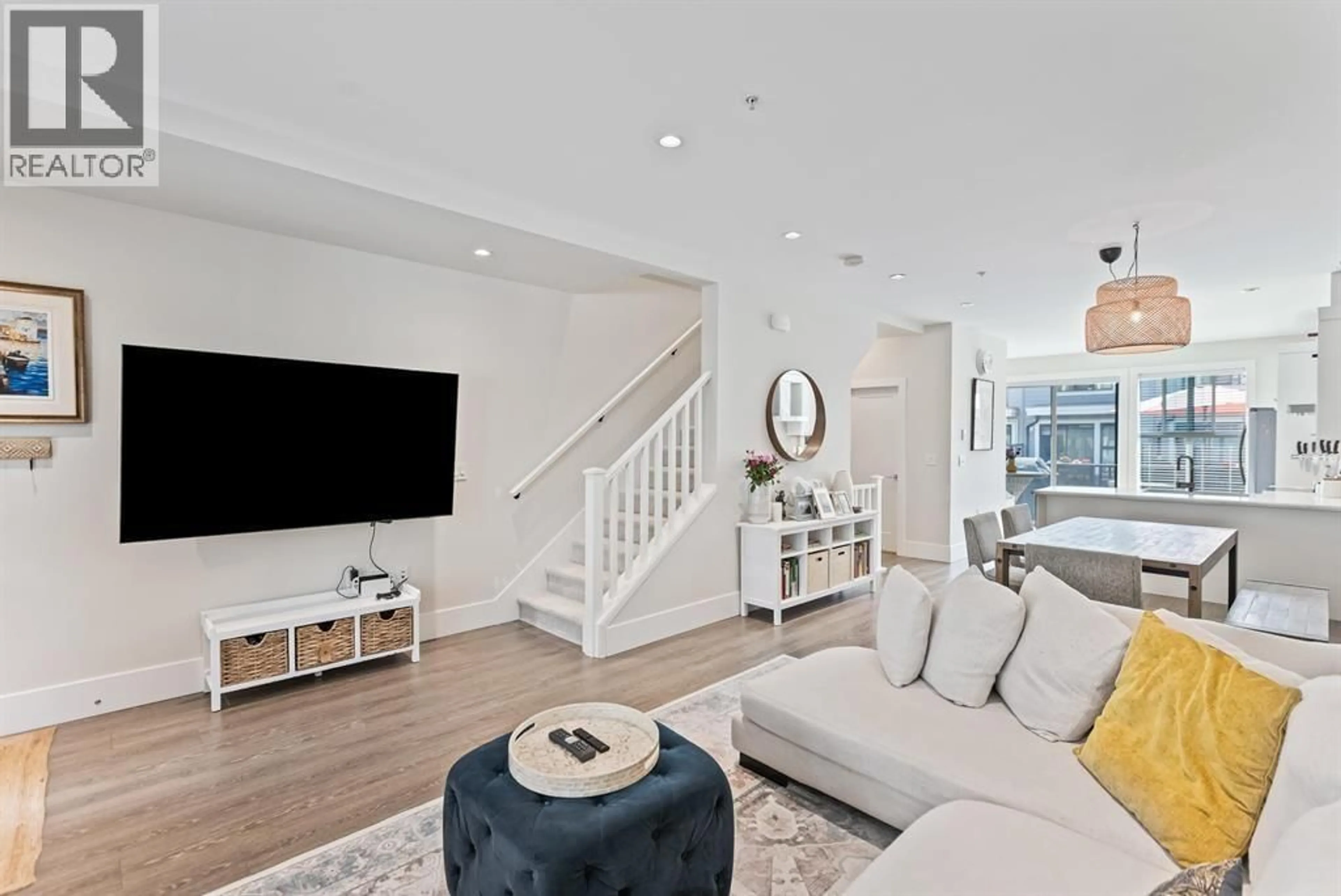 Living room with furniture, unknown for 40 - 13260 236 STREET, Maple Ridge British Columbia V4R0G6