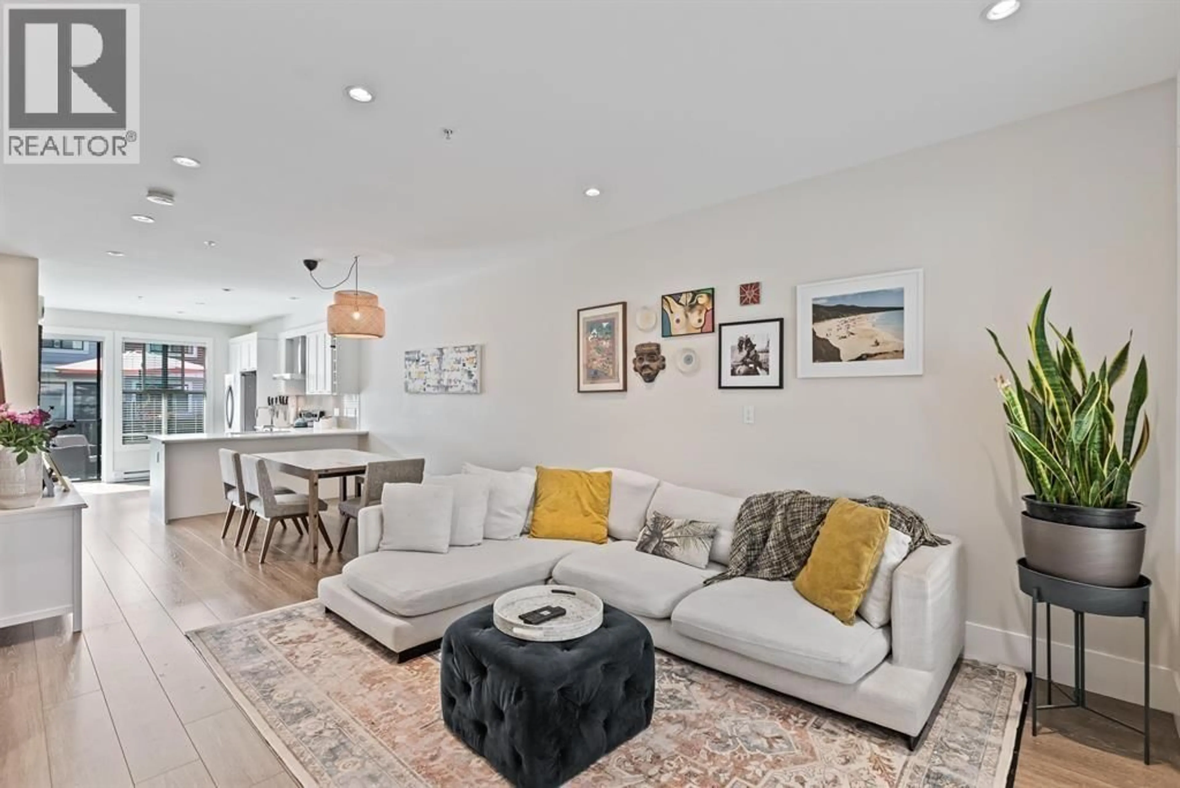 Living room with furniture, unknown for 40 - 13260 236 STREET, Maple Ridge British Columbia V4R0G6