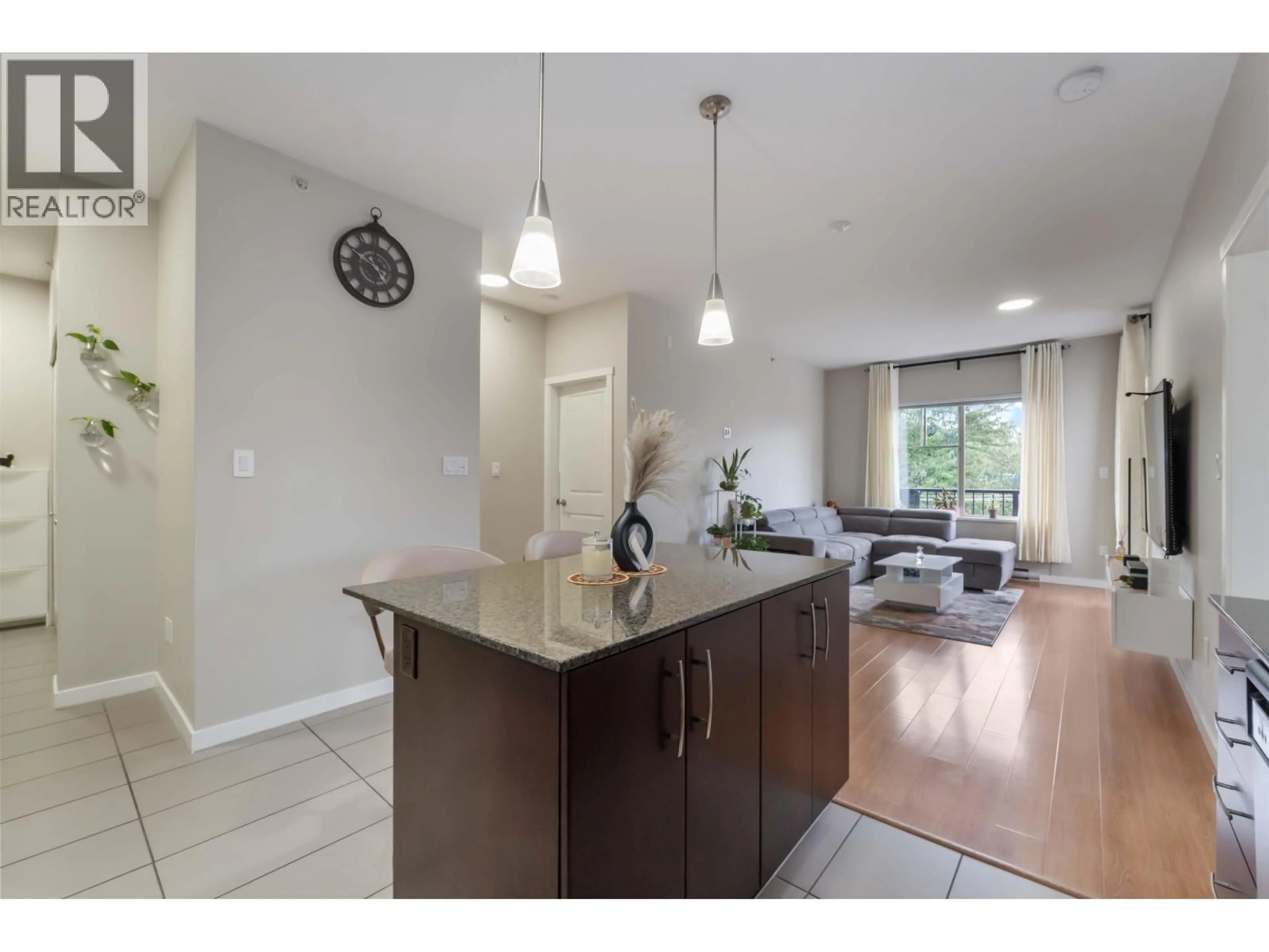 Open concept kitchen, unknown for 404 - 22290 NORTH AVENUE, Maple Ridge British Columbia V2X8Z8