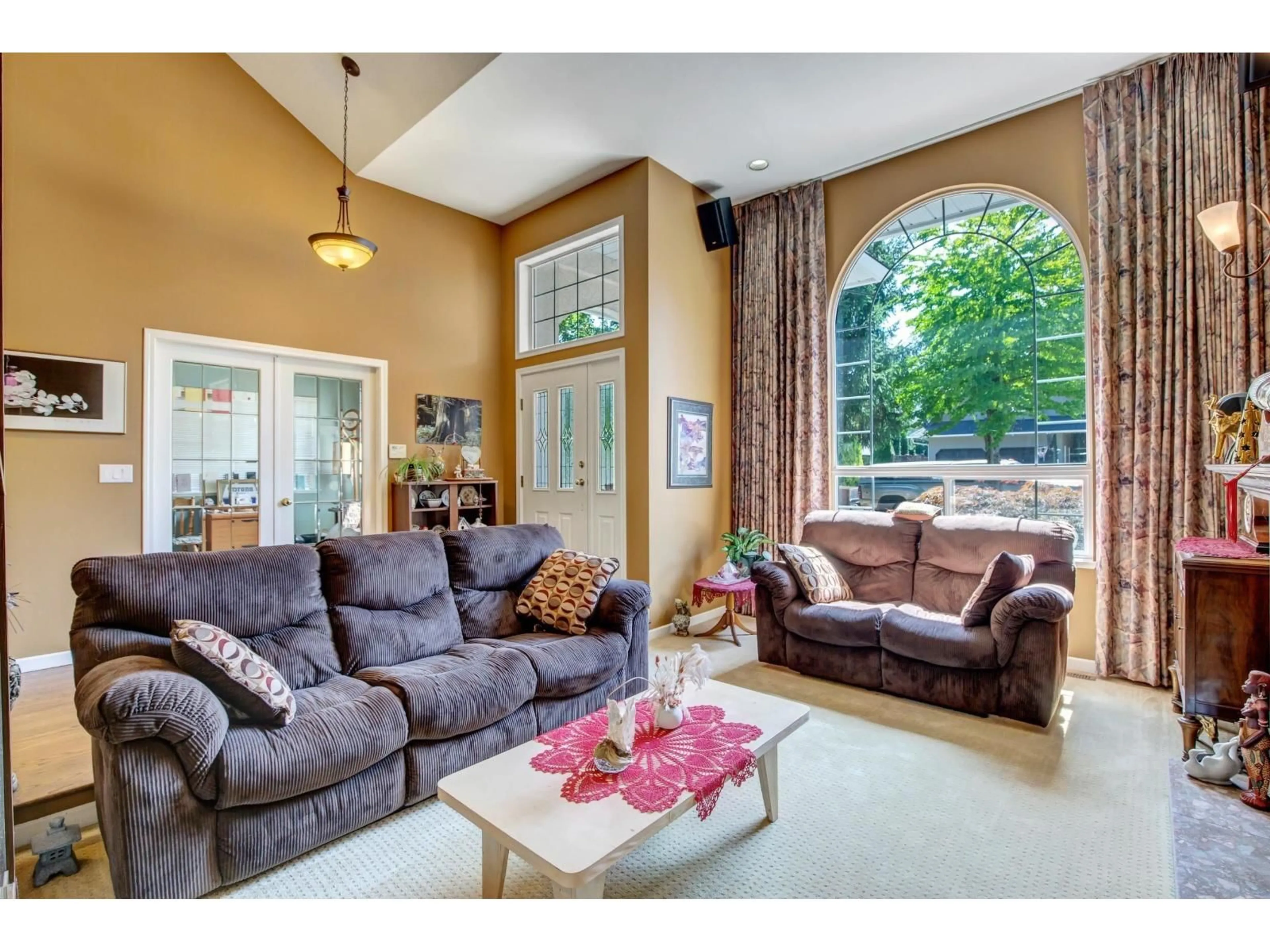 Living room with furniture, unknown for 13541 60A AVENUE, Surrey British Columbia V3X1H7