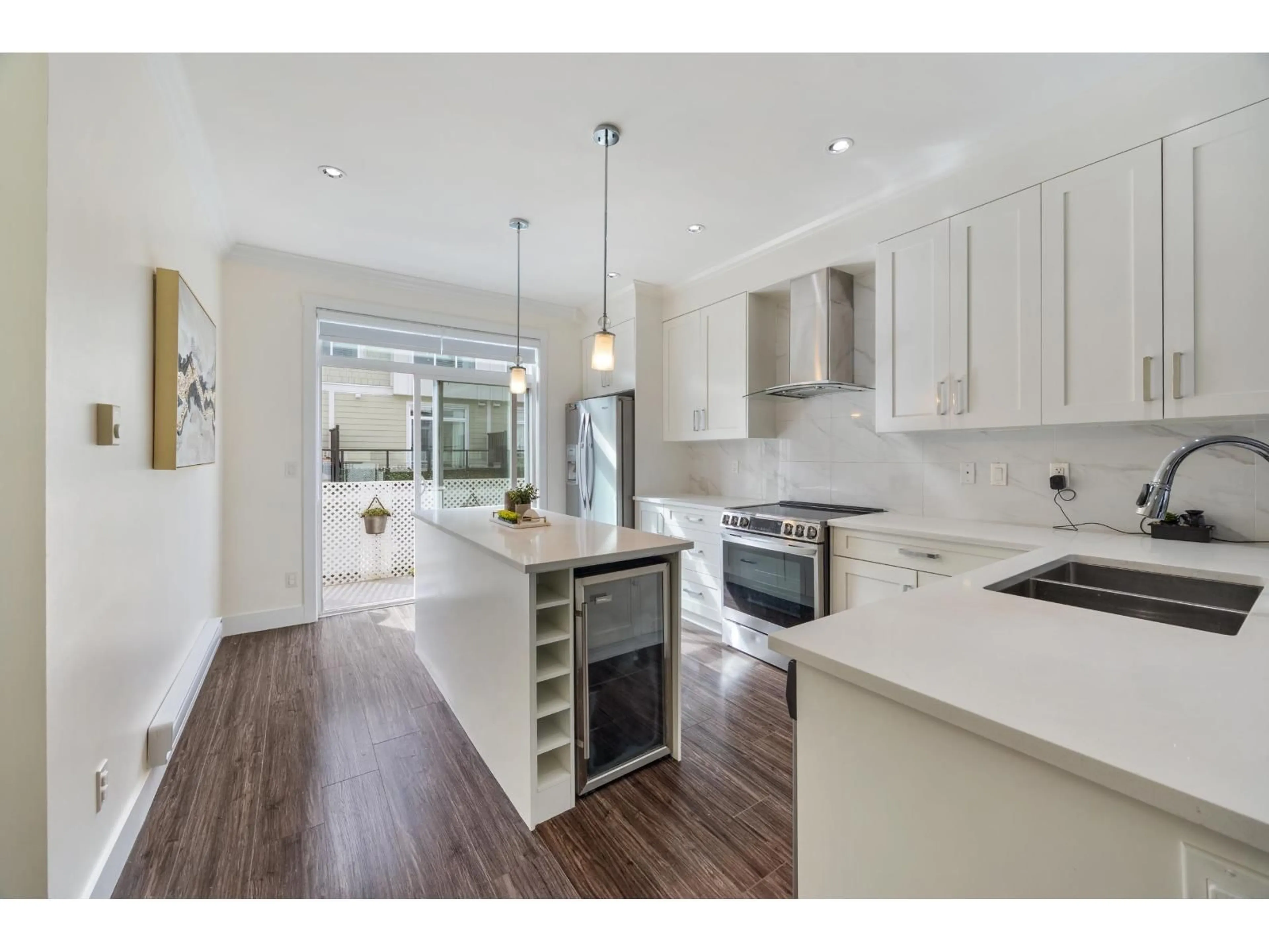 Open concept kitchen, unknown for 64 - 13670 62 AVENUE, Surrey British Columbia V3X0H8
