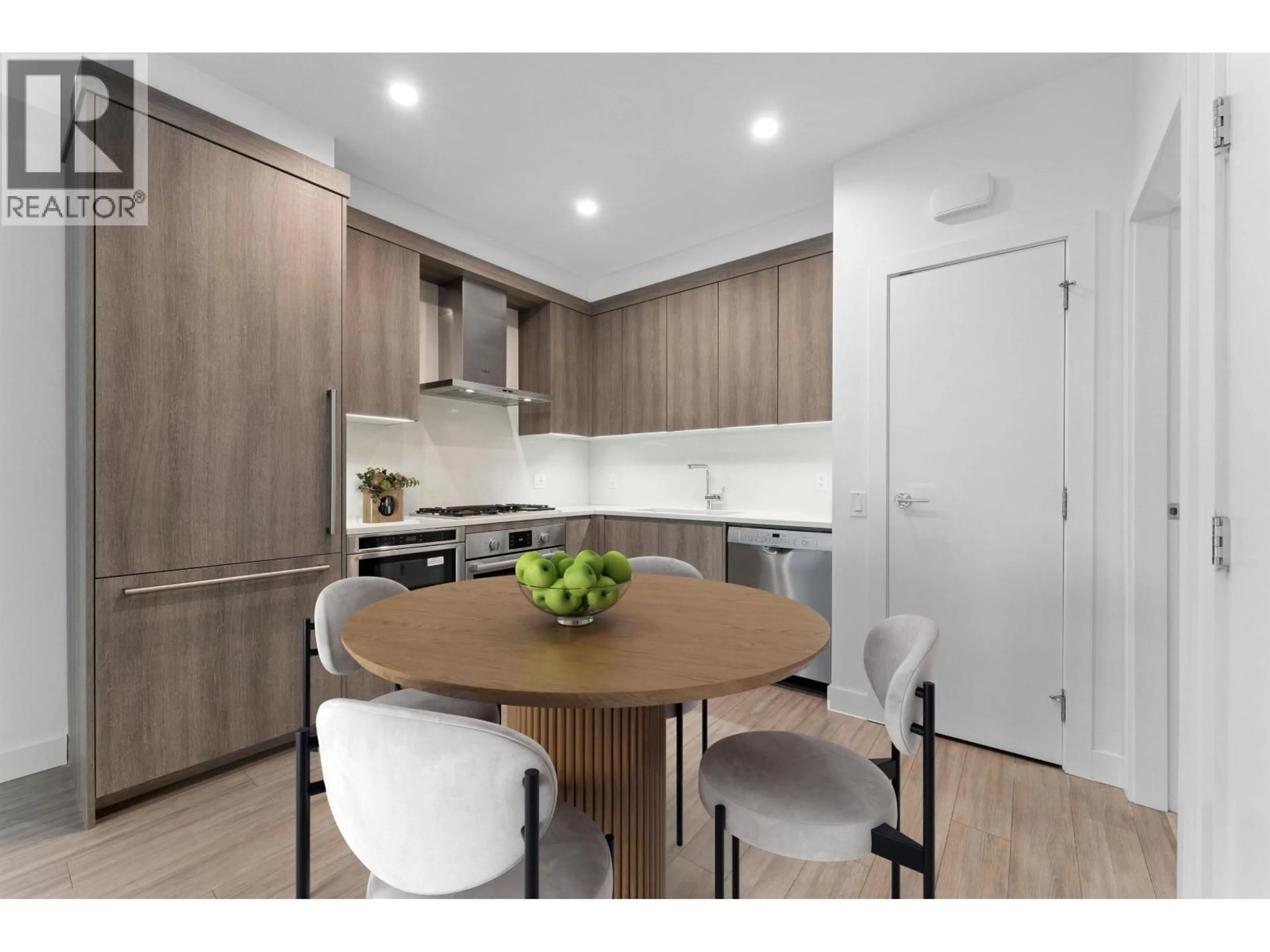 Unknown for 111 - 2060 CURLING ROAD, North Vancouver British Columbia V7P0E1