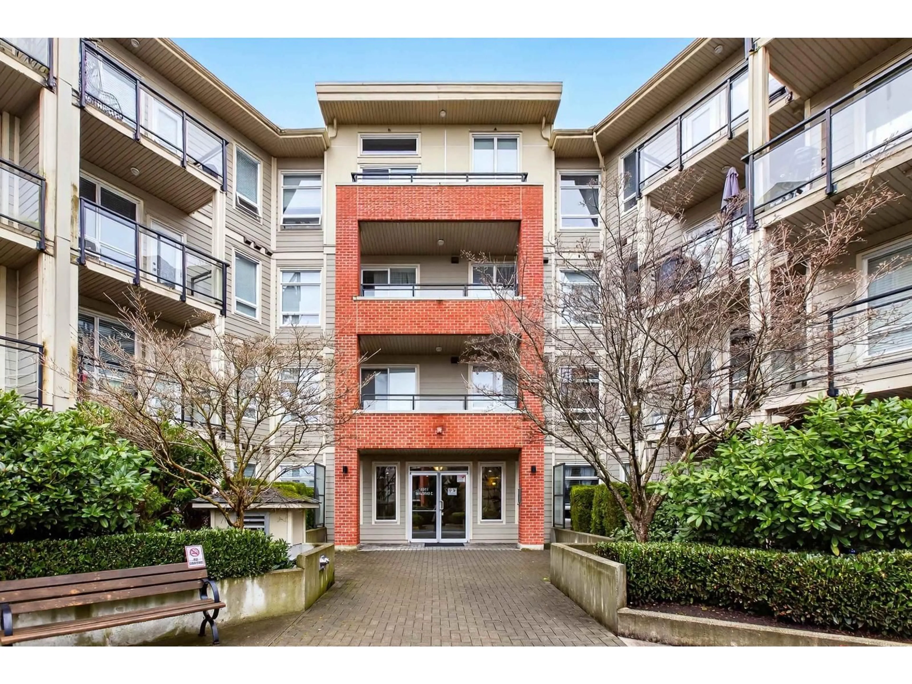 Unknown for C412 - 20211 66 AVENUE, Langley British Columbia V2Y0L4