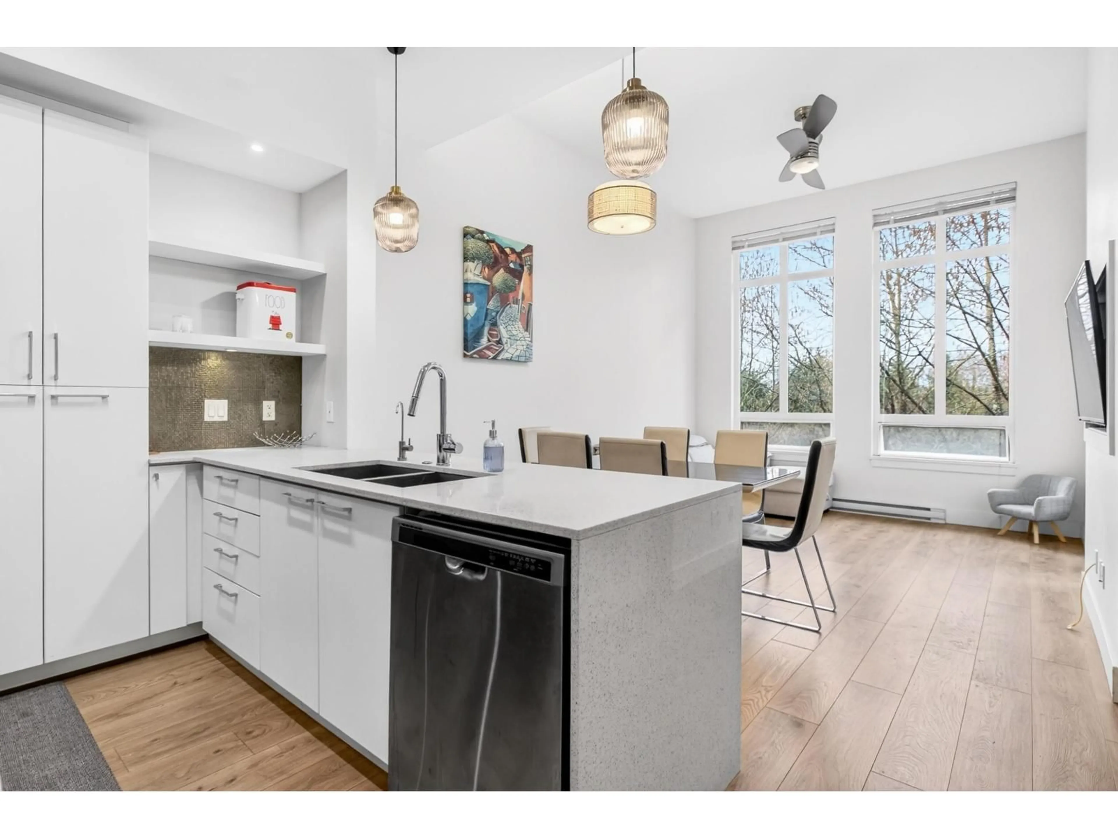 Open concept kitchen, unknown for C412 - 20211 66 AVENUE, Langley British Columbia V2Y0L4