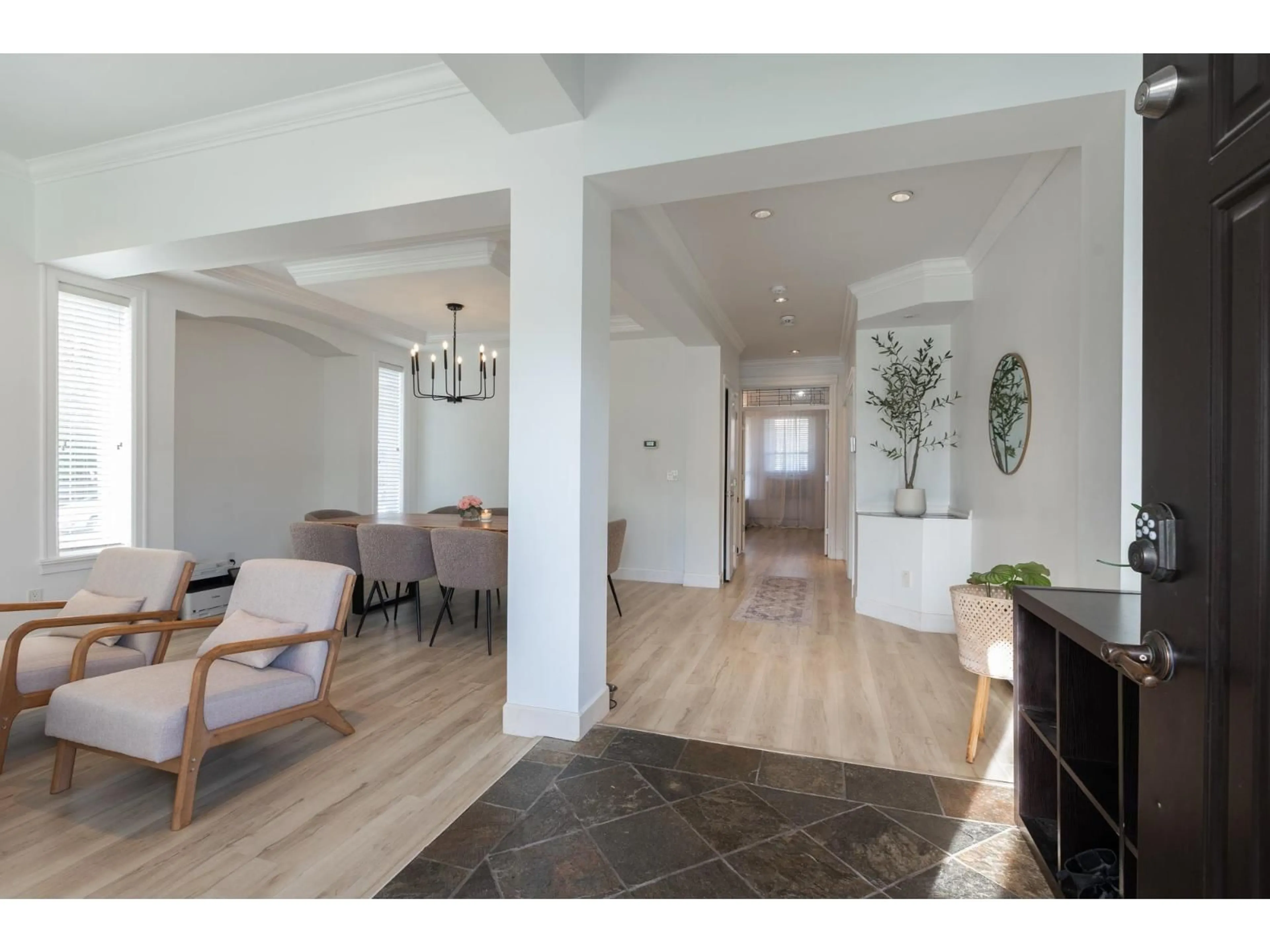 Indoor foyer for 6303 167B STREET, Surrey British Columbia V3S1X3