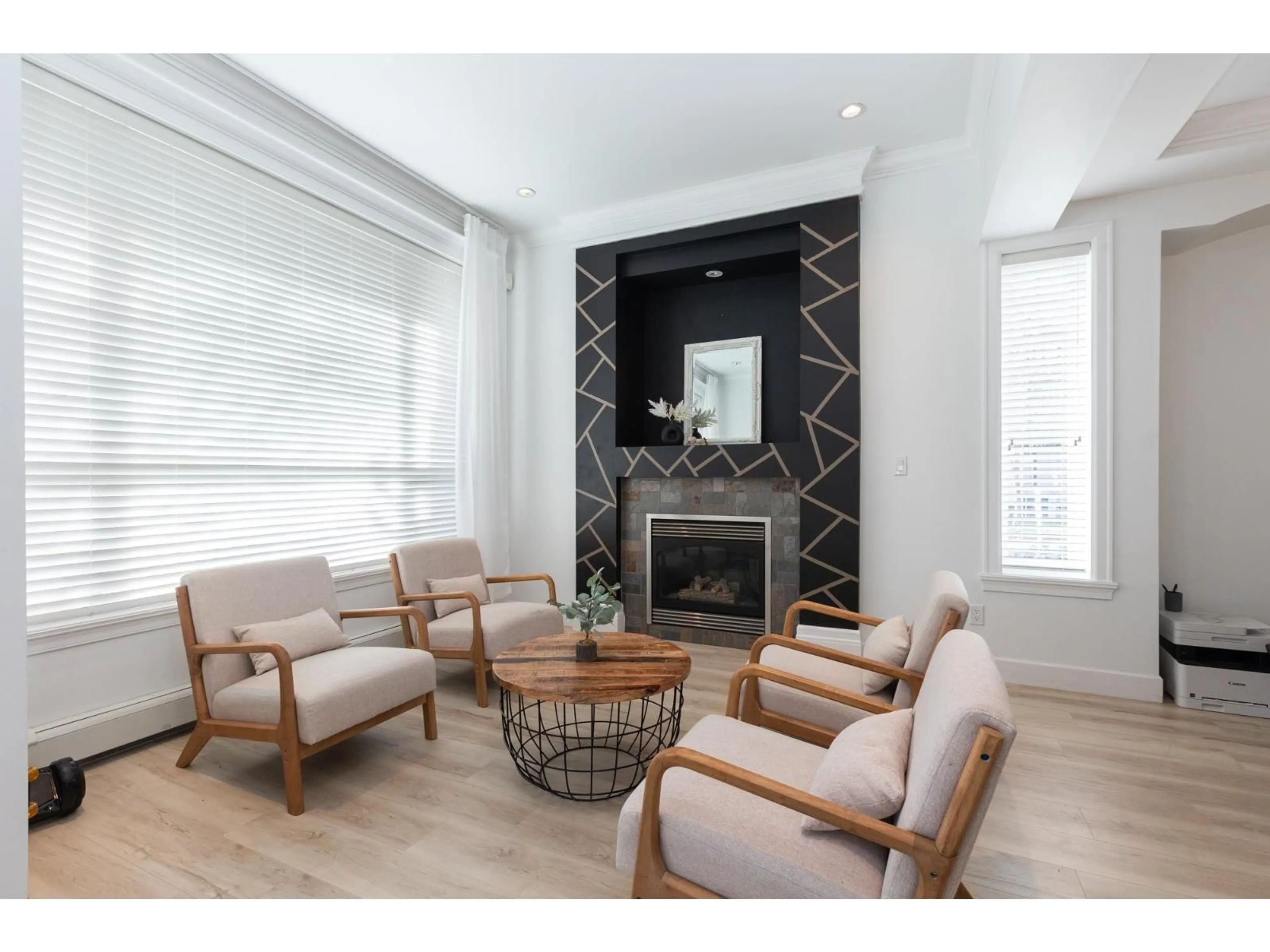 Living room with furniture, unknown for 6303 167B STREET, Surrey British Columbia V3S1X3