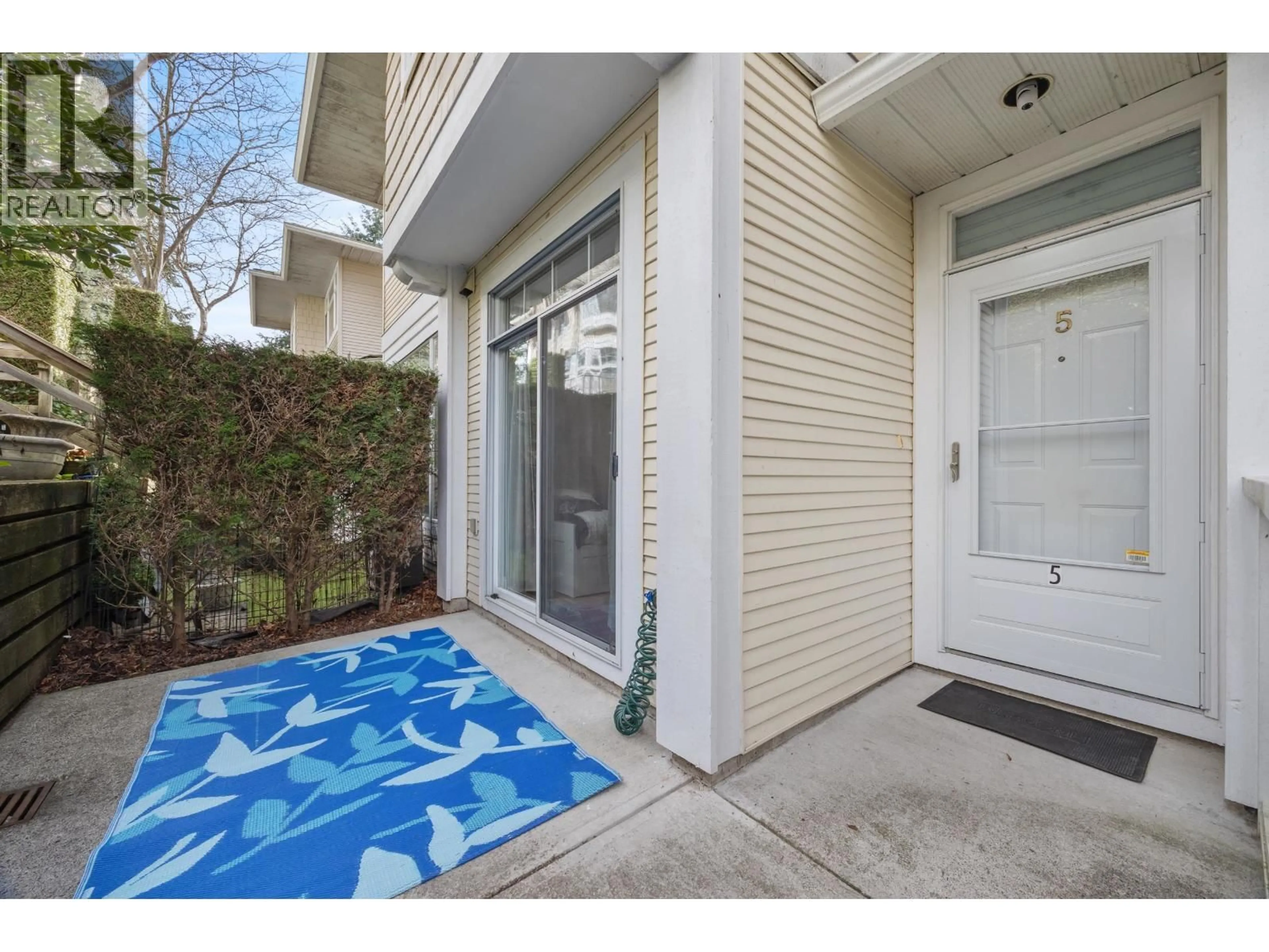 Unknown for 5 - 3586 RAINIER PLACE, Vancouver British Columbia V5S4T3