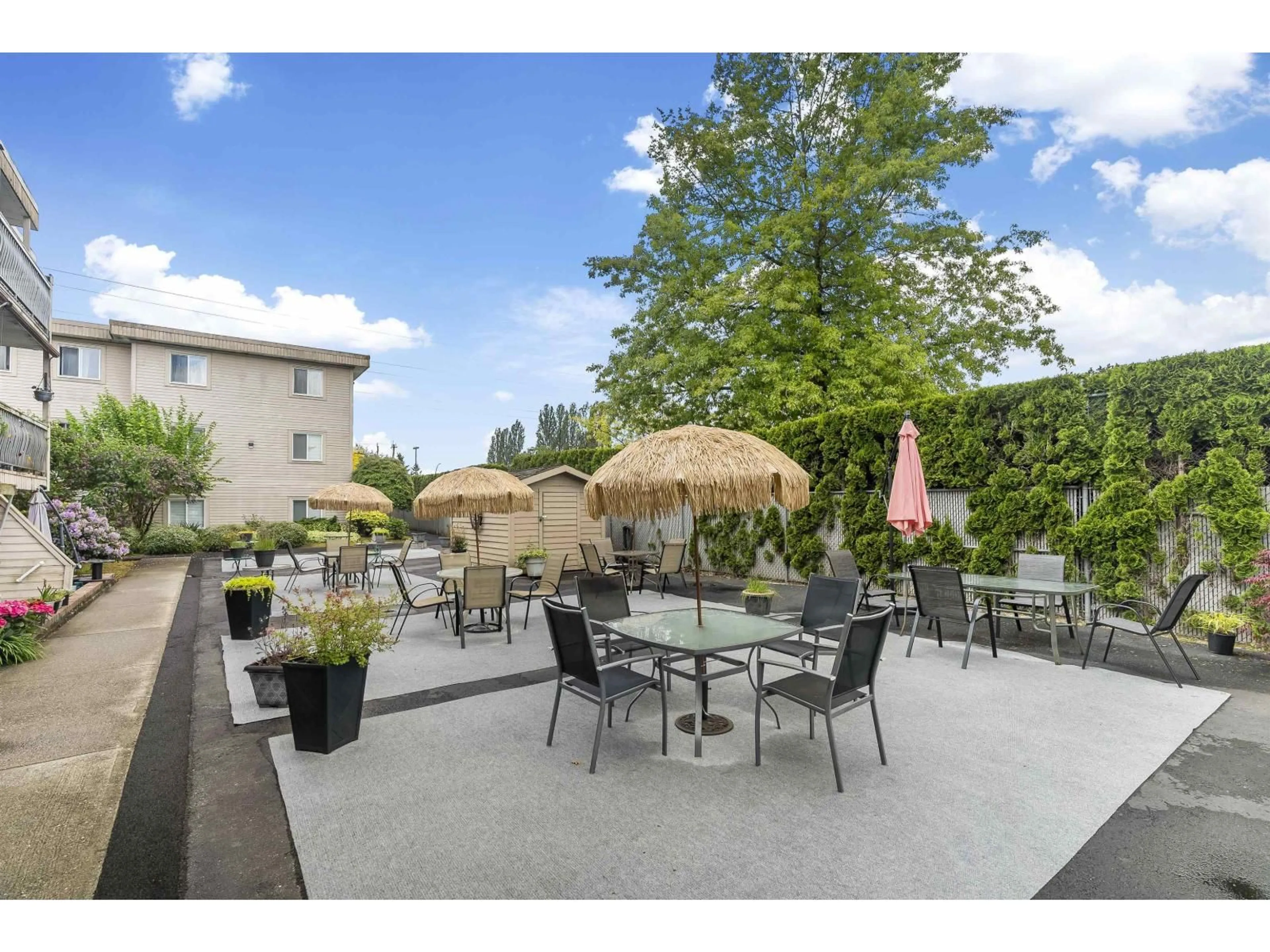 Patio, street for 221 - 11806 88 AVENUE, Delta British Columbia V4C3C5