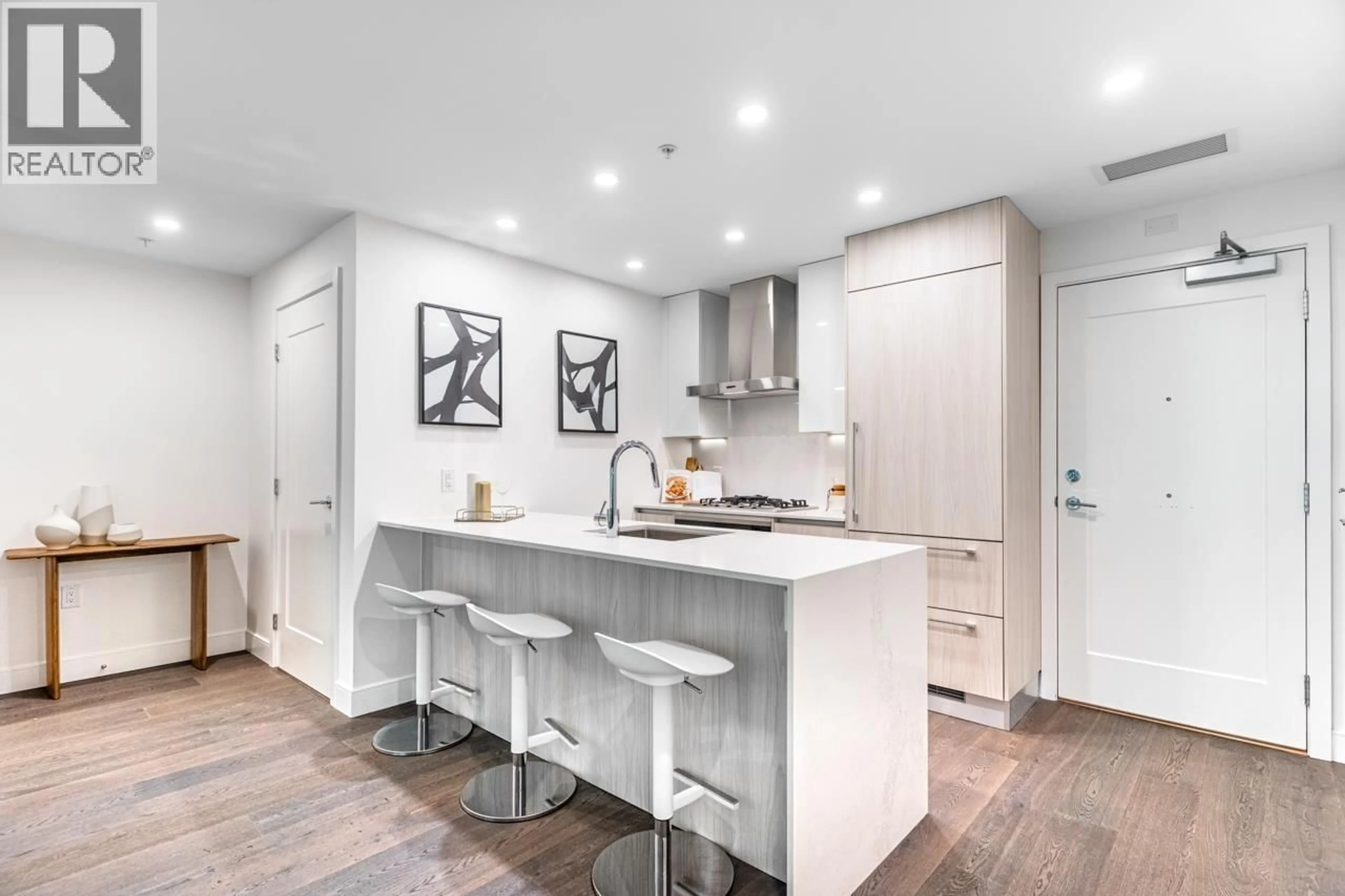 Open concept kitchen, unknown for 209 - 488 58TH AVENUE, Vancouver British Columbia V5X1V5