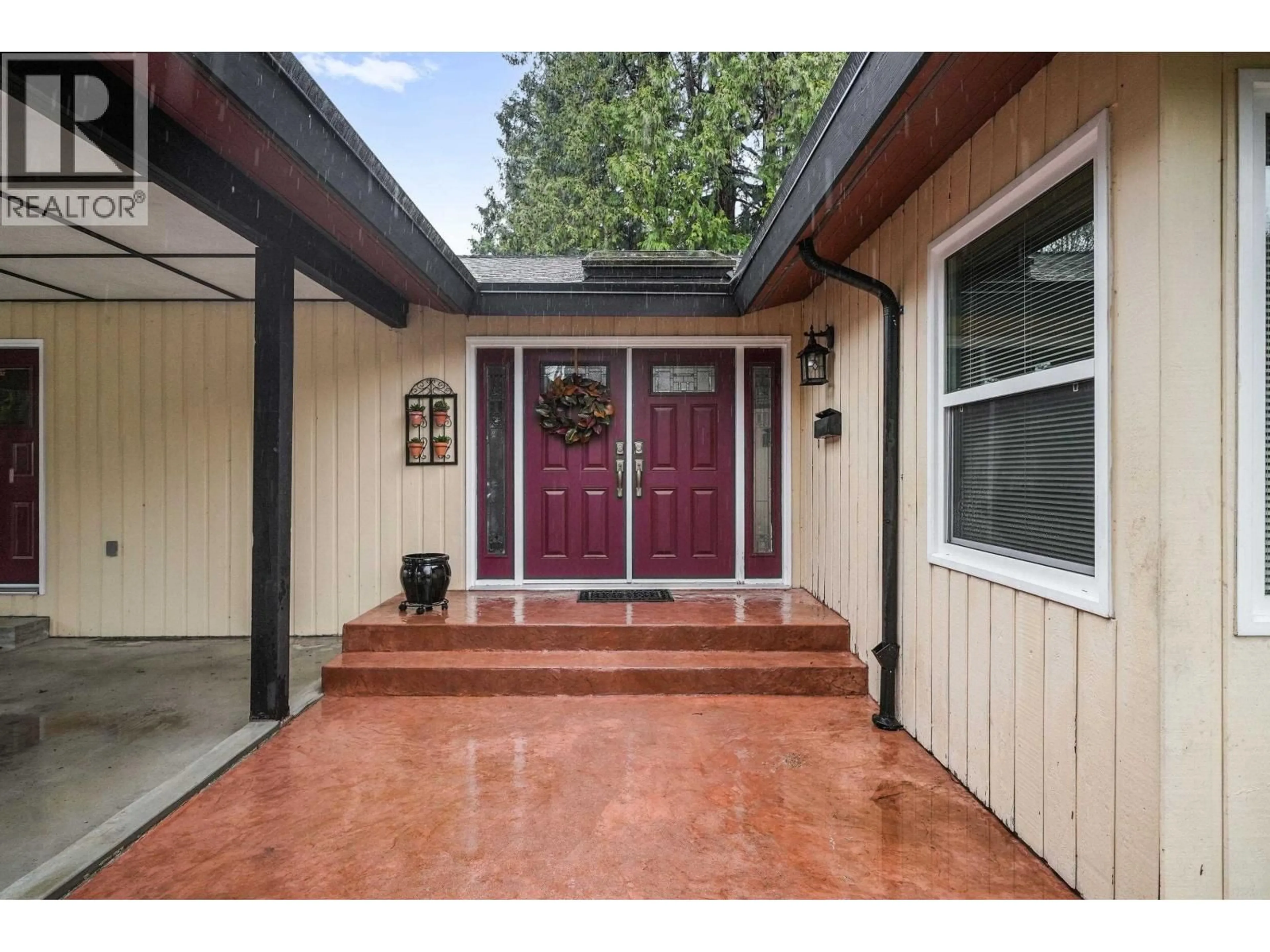 Indoor entryway for 3887 ROBIN PLACE, Port Coquitlam British Columbia V3B4Y6