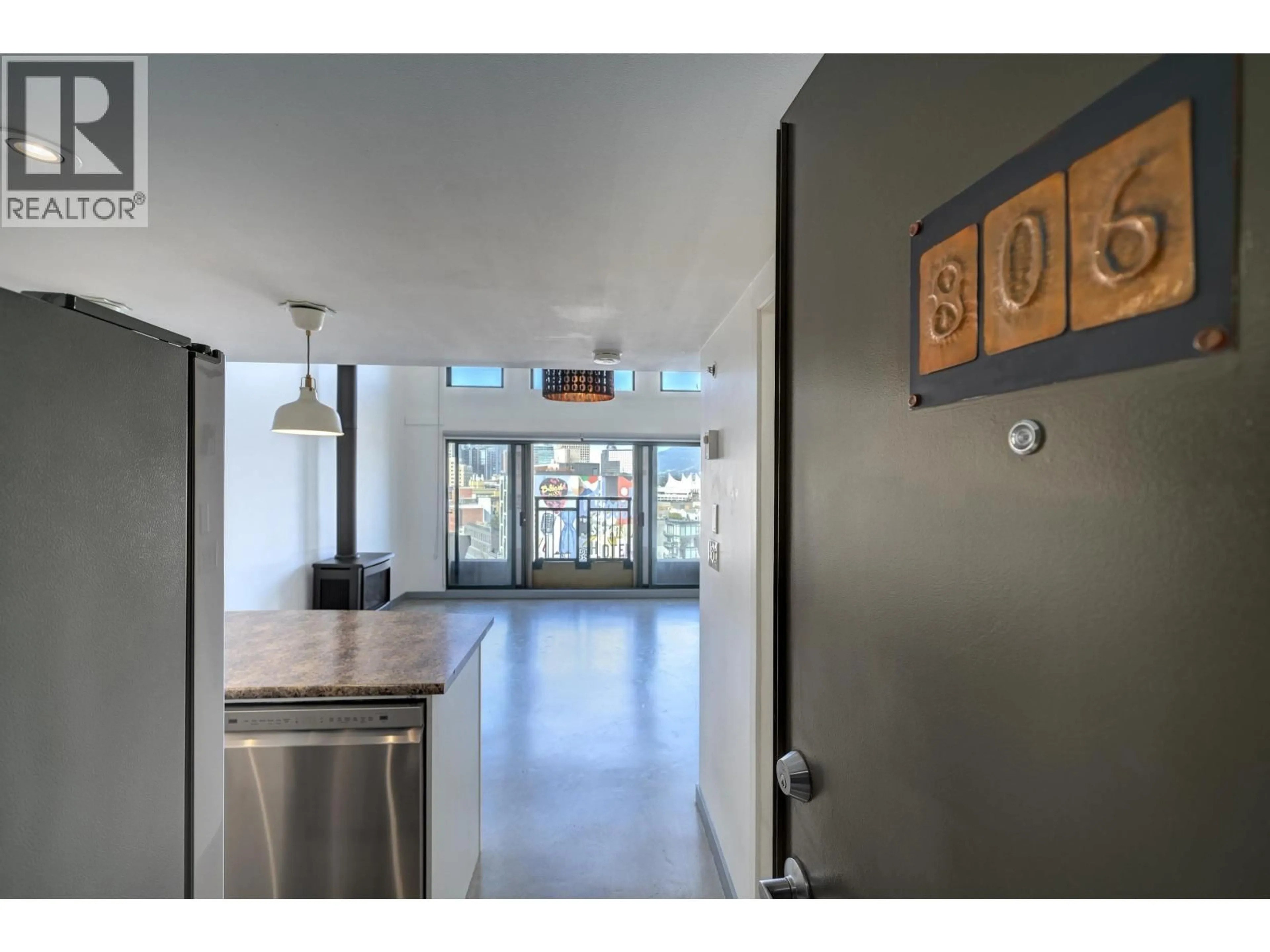 Indoor entryway for 806 - 22 CORDOVA STREET, Vancouver British Columbia V6B4G8