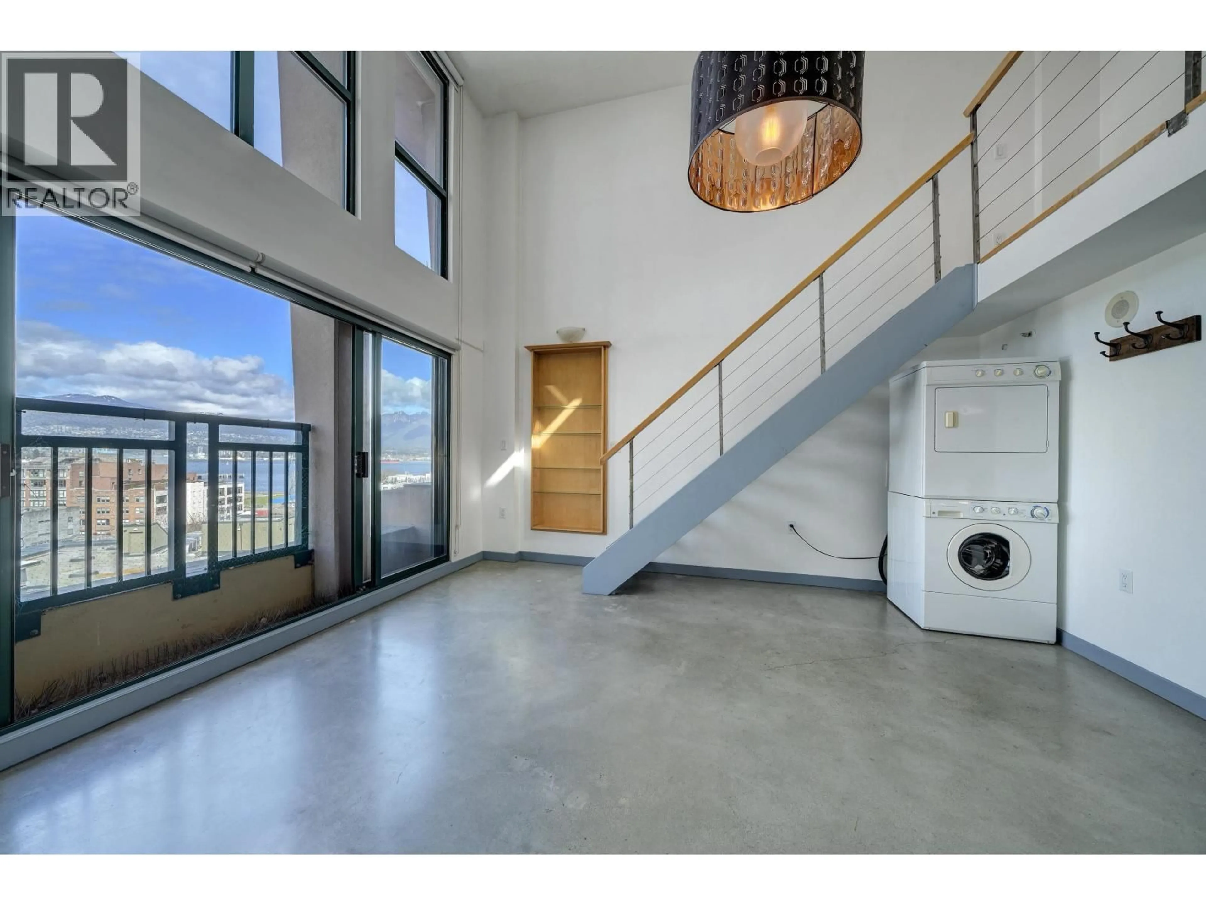 Indoor foyer for 806 - 22 CORDOVA STREET, Vancouver British Columbia V6B4G8