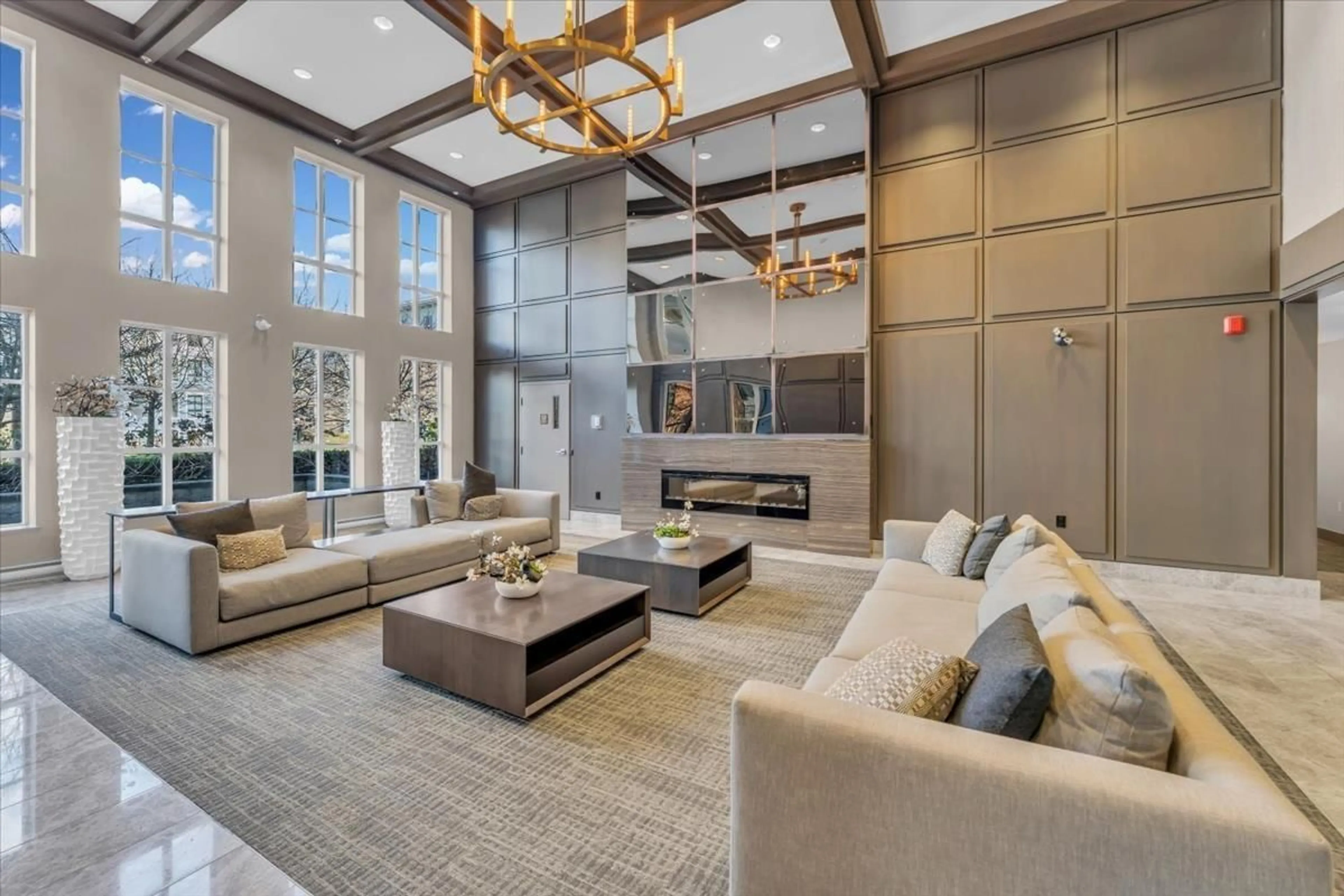 Living room with furniture, unknown for 305 - 15137 33 AVENUE, Surrey British Columbia V3Z0Y1