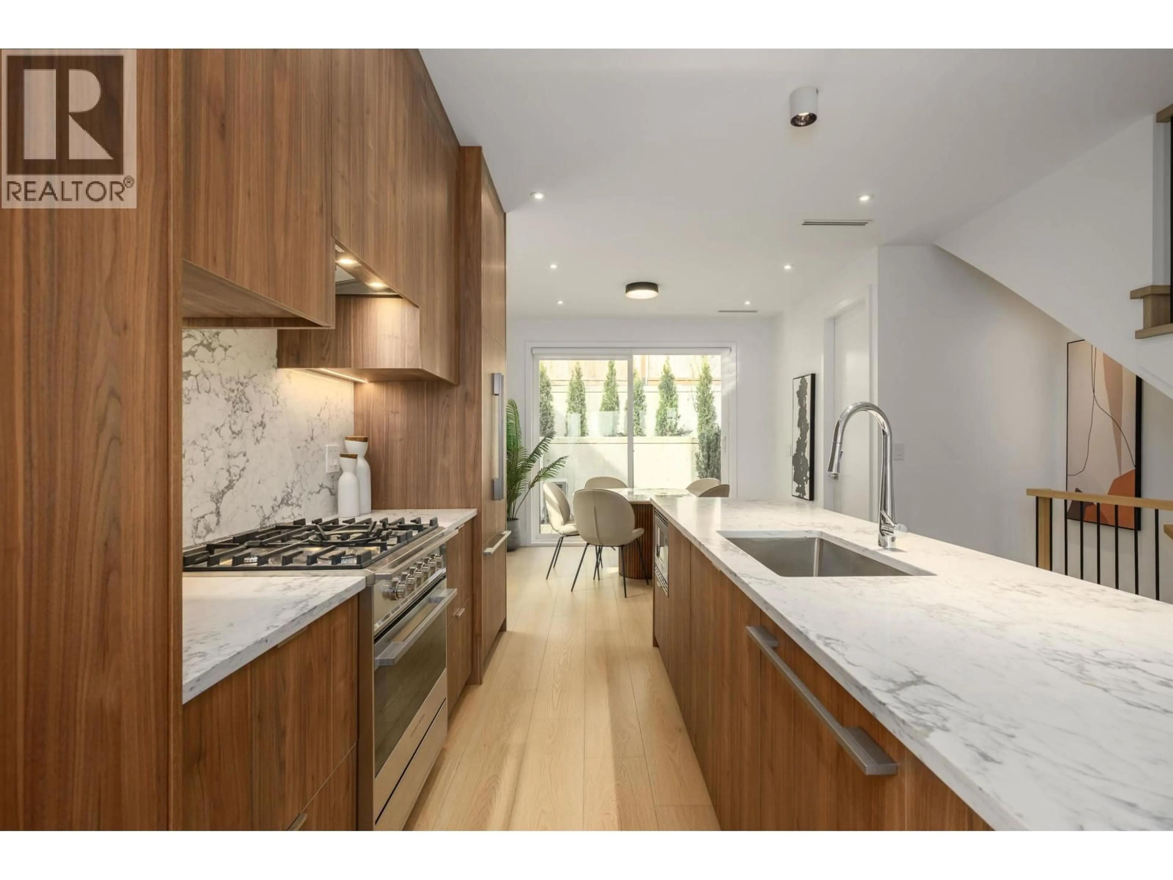 Unknown for 101 - 1125 CARTIER AVENUE, Coquitlam British Columbia V3K2C1