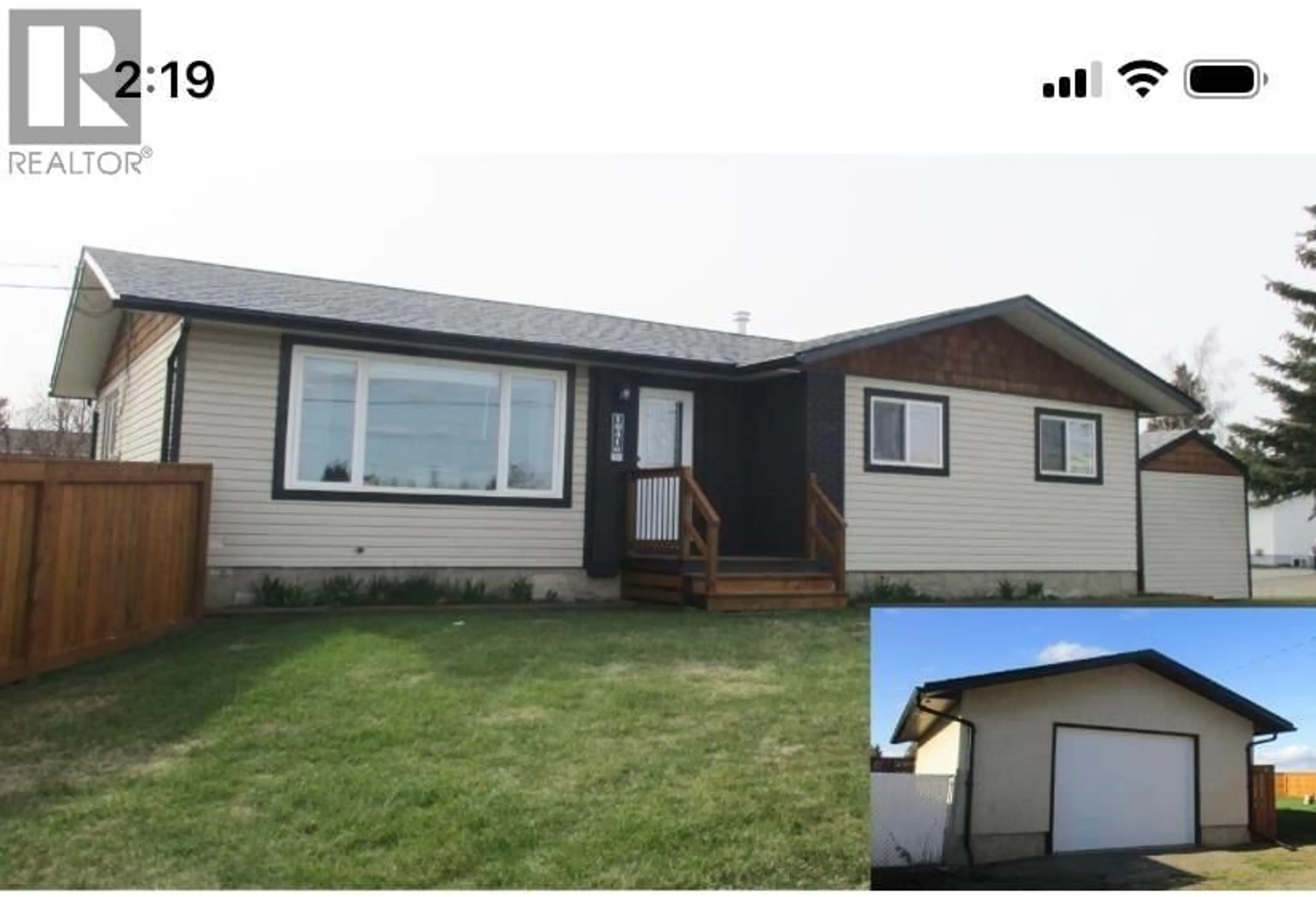 Home with vinyl exterior material, unknown for 10416 106 STREET, Fort St. John British Columbia V1J4K4