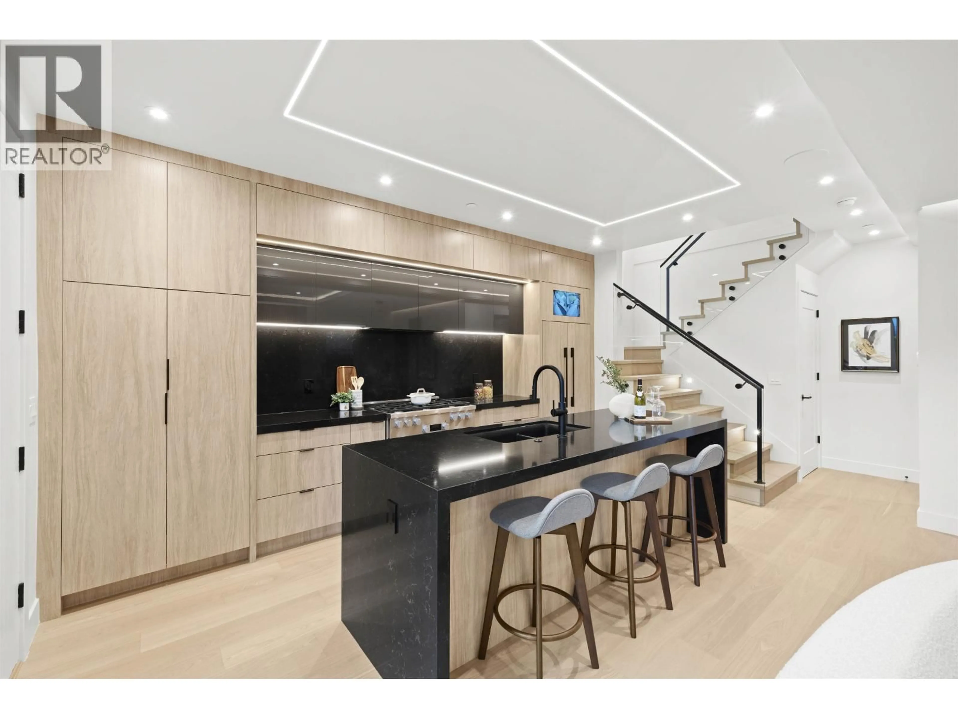 Contemporary kitchen, unknown for 1 - 3466 W 22ND AVENUE, Vancouver British Columbia V6S1J2