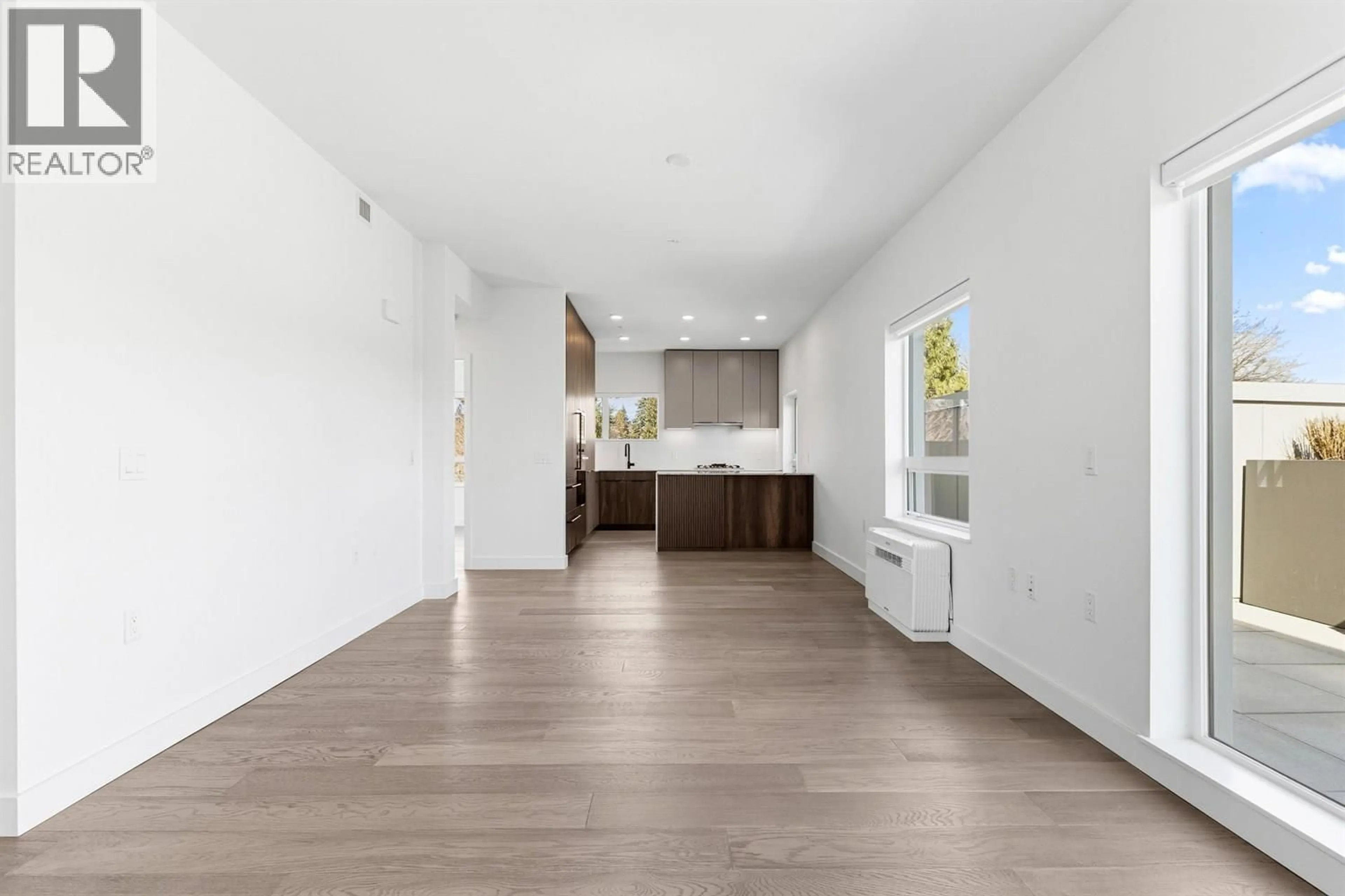 Unknown for 302 - 3590 39TH AVENUE, Vancouver British Columbia V6N3A5