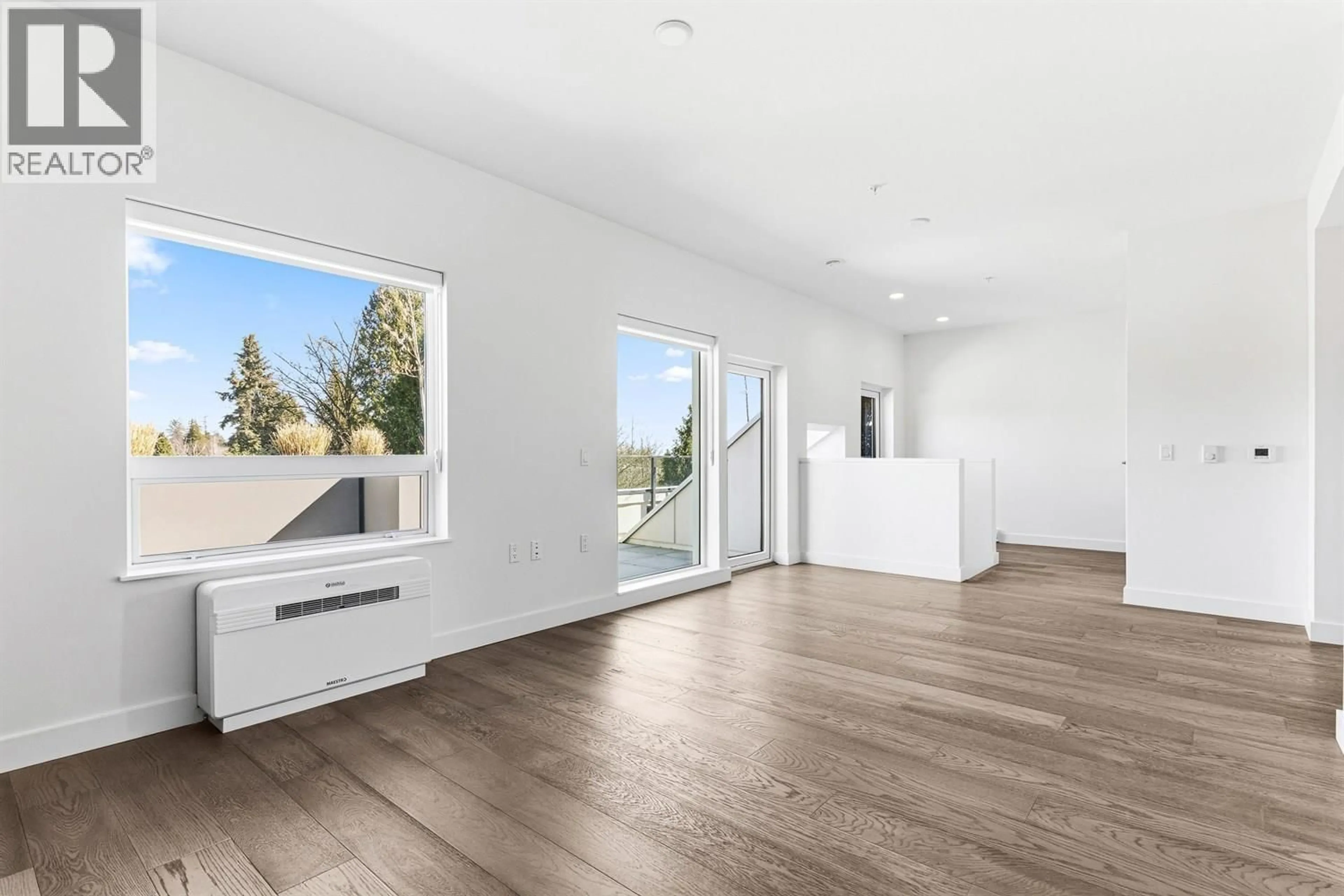 Unknown for 302 - 3590 39TH AVENUE, Vancouver British Columbia V6N3A5