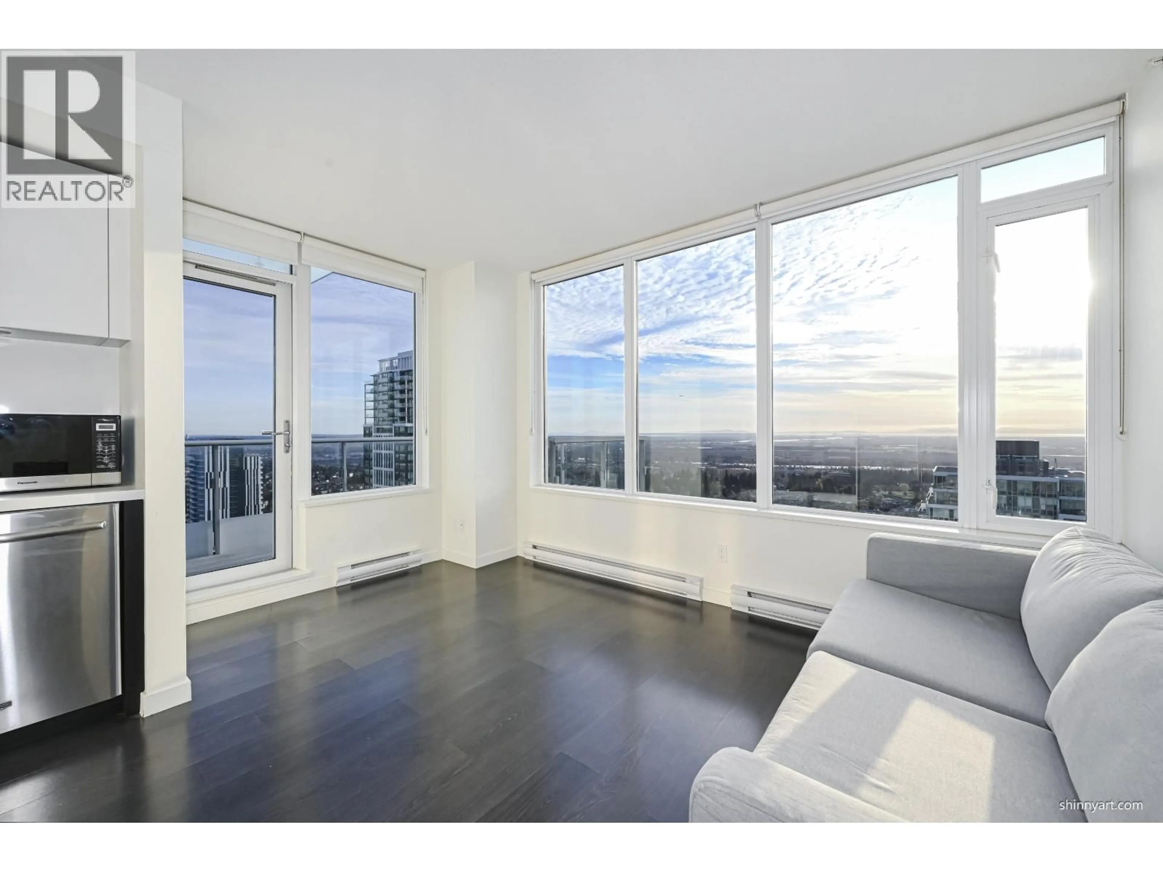 A pic of a room for 3905 - 6333 SILVER AVENUE, Burnaby British Columbia V5H0C3