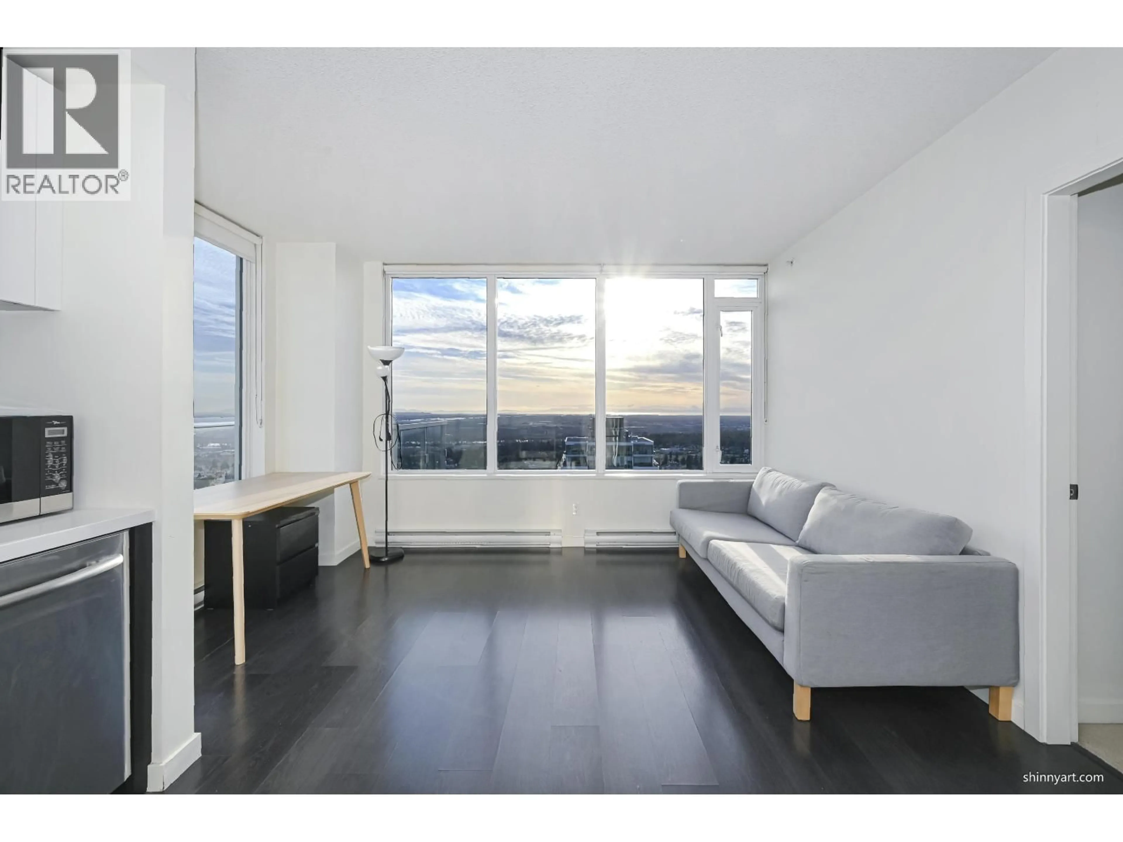 A pic of a room for 3905 - 6333 SILVER AVENUE, Burnaby British Columbia V5H0C3