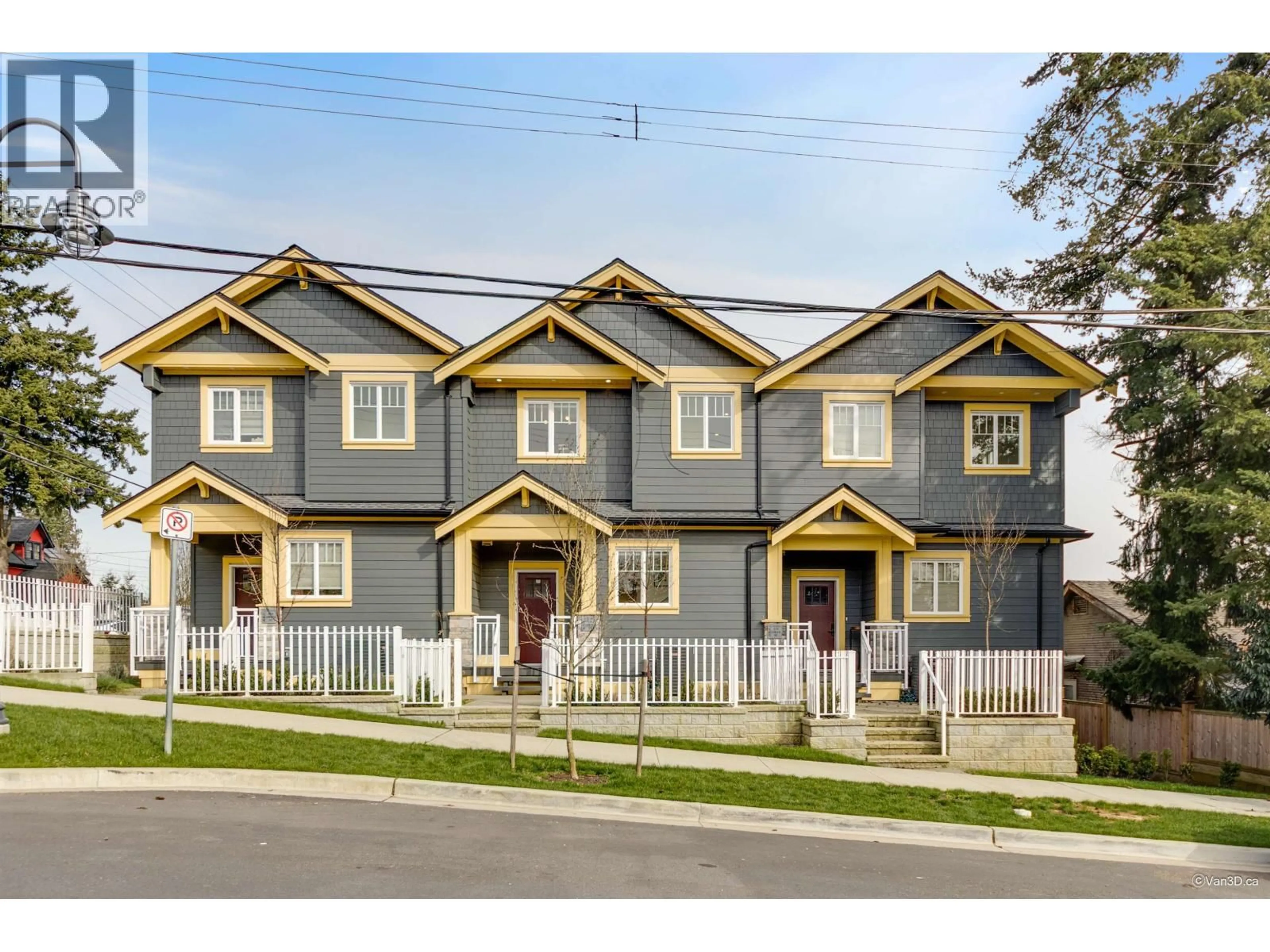 Home with vinyl exterior material, street for 102 - 235 LEBLEU STREET, Coquitlam British Columbia V3K4L7