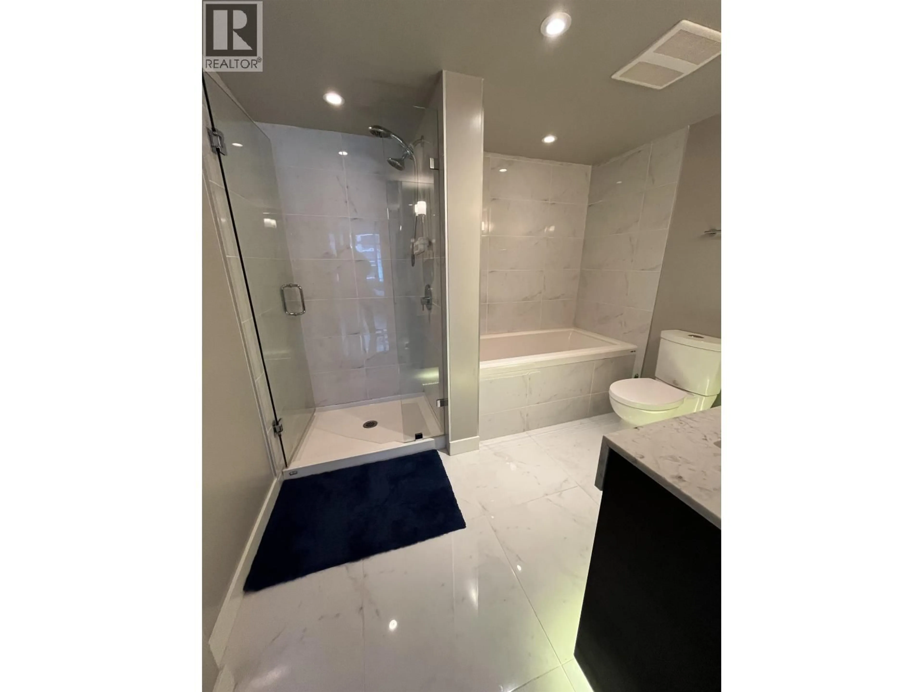 Contemporary bathroom, ceramic/tile floor for 808 - 6188 NO. 3 ROAD, Richmond British Columbia V6Y0J3