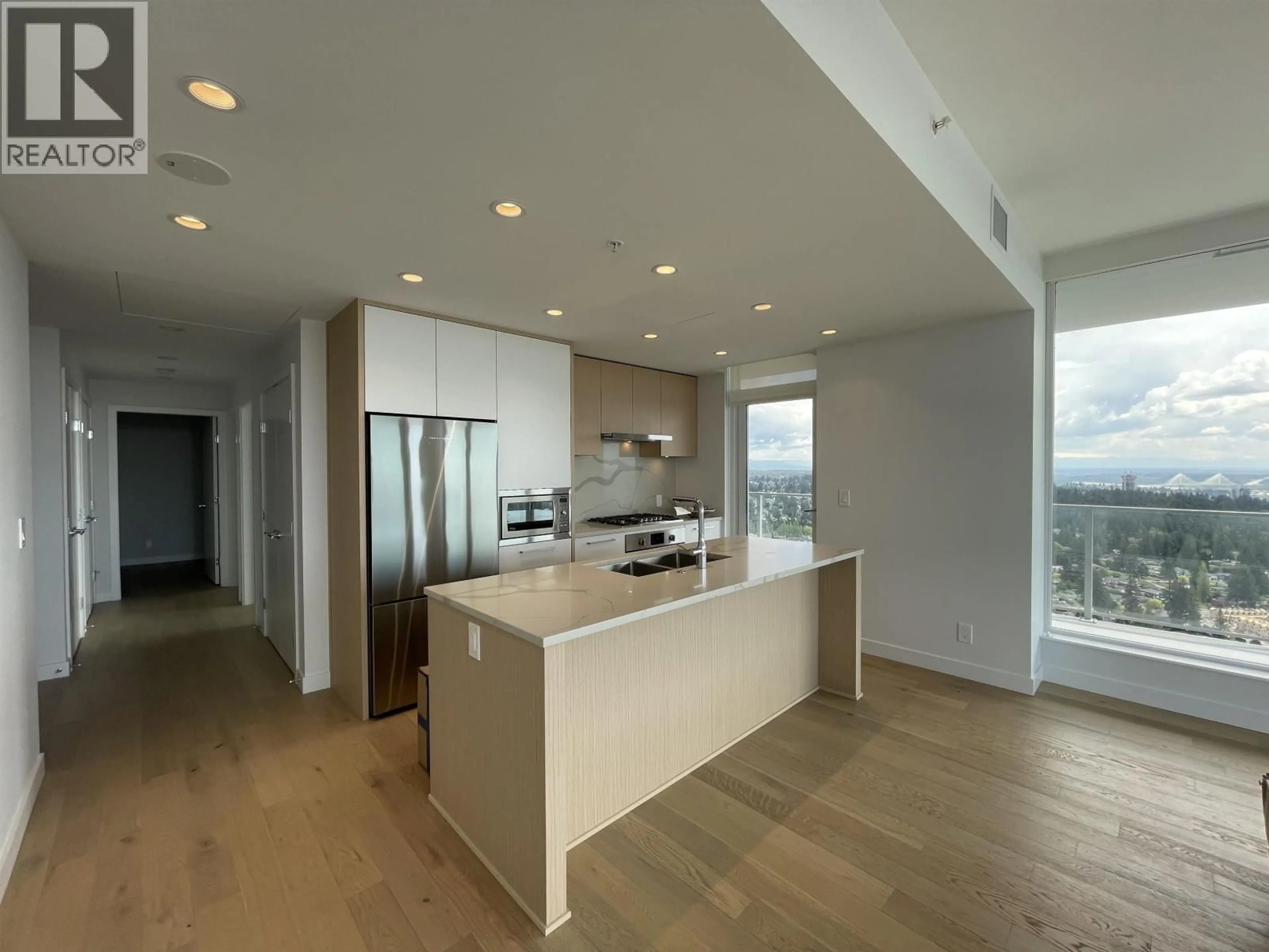 Open concept kitchen, unknown for 4064 - 567 CLARKE ROAD, Coquitlam British Columbia V3J0K7