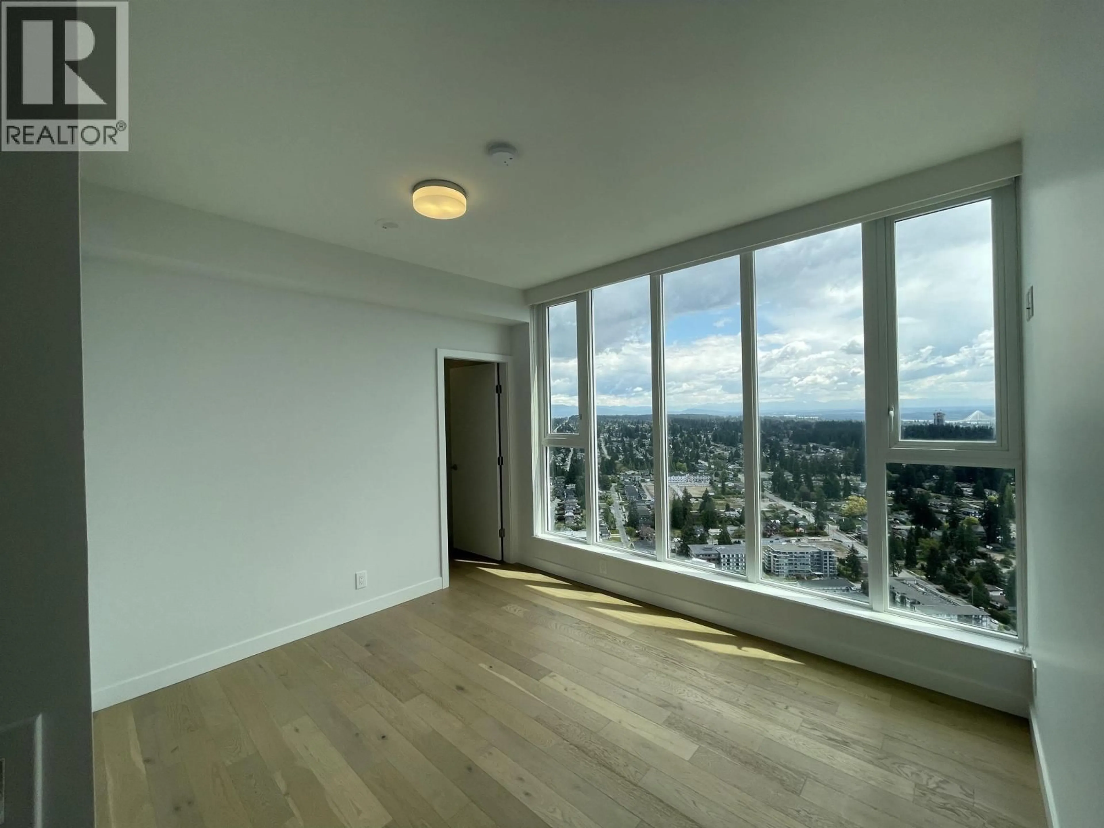 A pic of a room for 4064 - 567 CLARKE ROAD, Coquitlam British Columbia V3J0K7