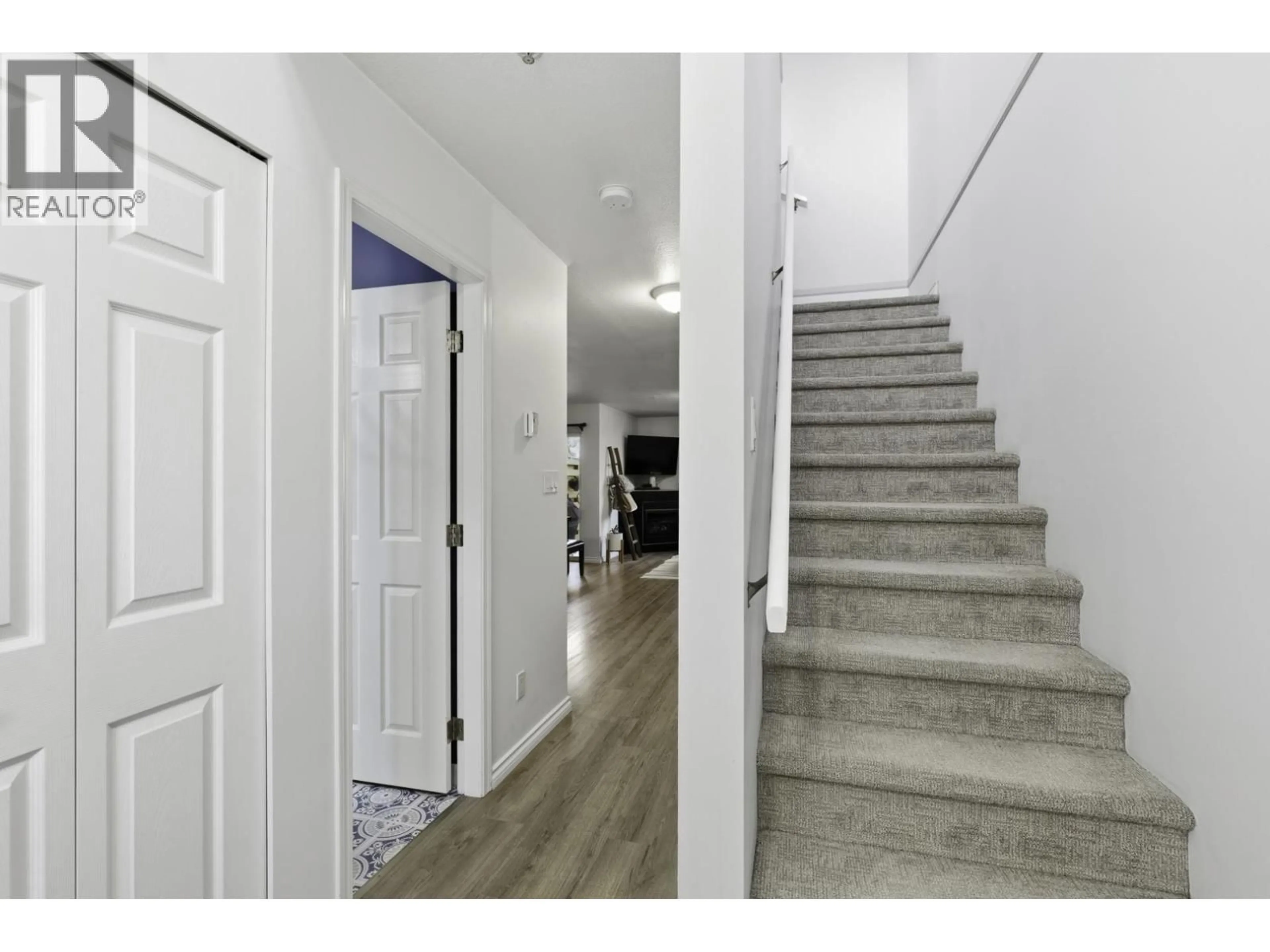 Indoor entryway for 47 - 735 PARK ROAD, Gibsons British Columbia V0N1V7