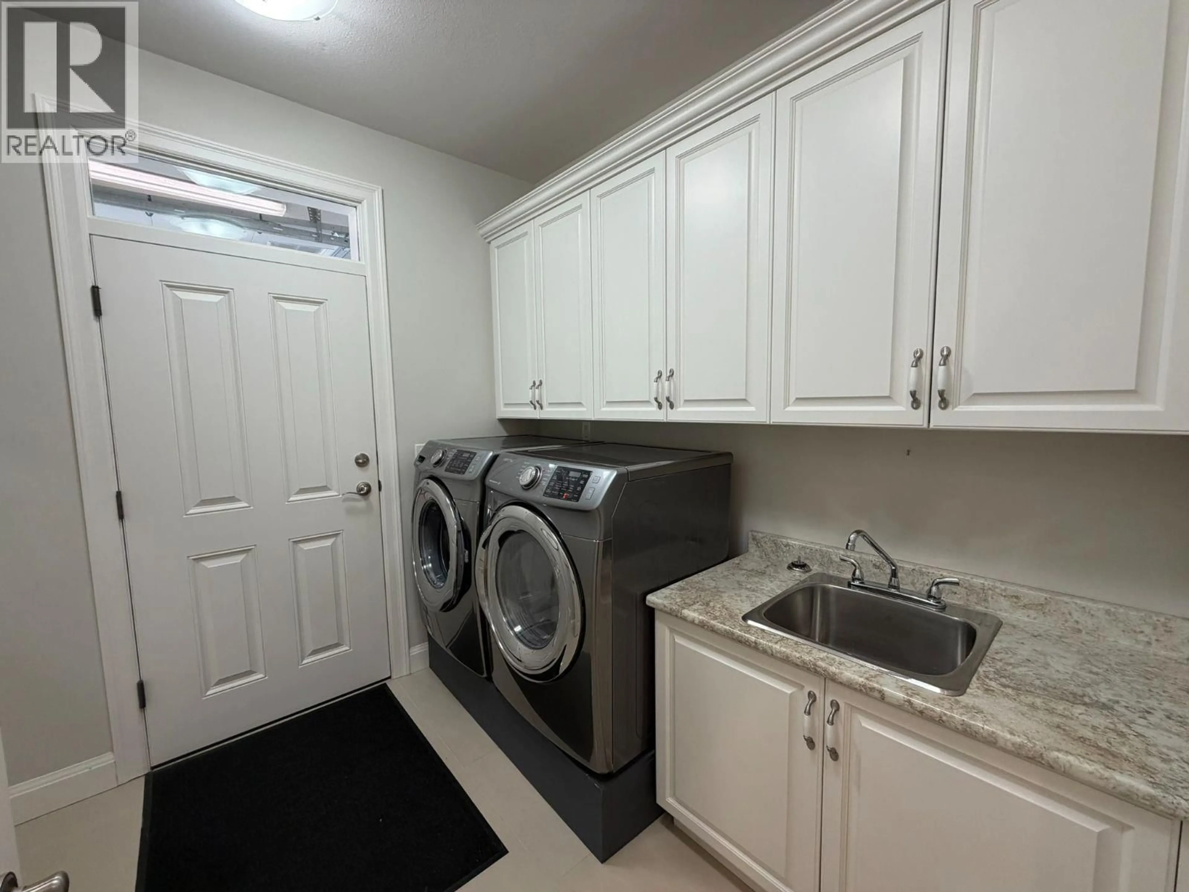Laundry room for 226 GIFFORD PLACE, New Westminster British Columbia V3L1K7