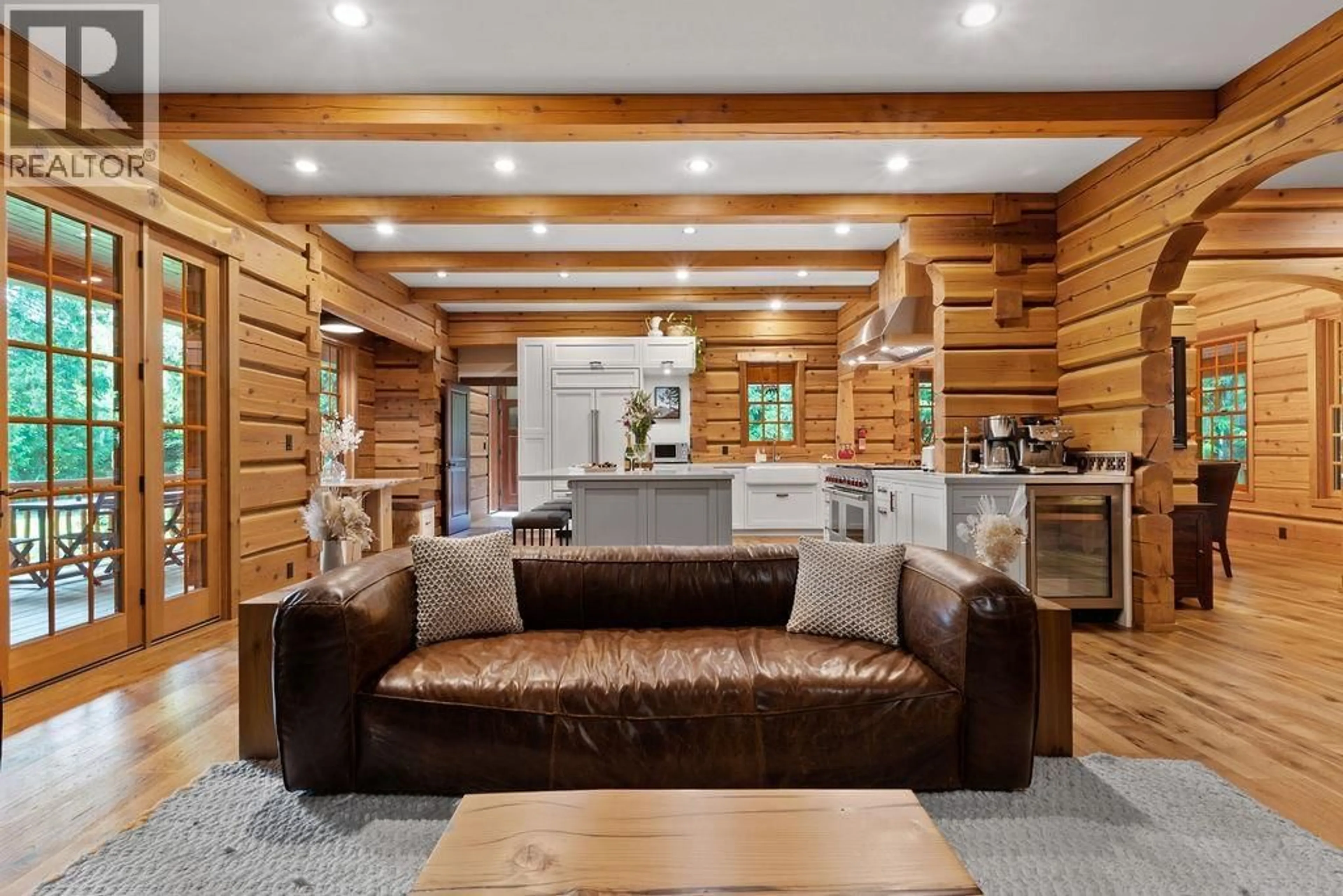 Lobby for 1710 HIGHWAY 99, Pemberton British Columbia V0N2L0