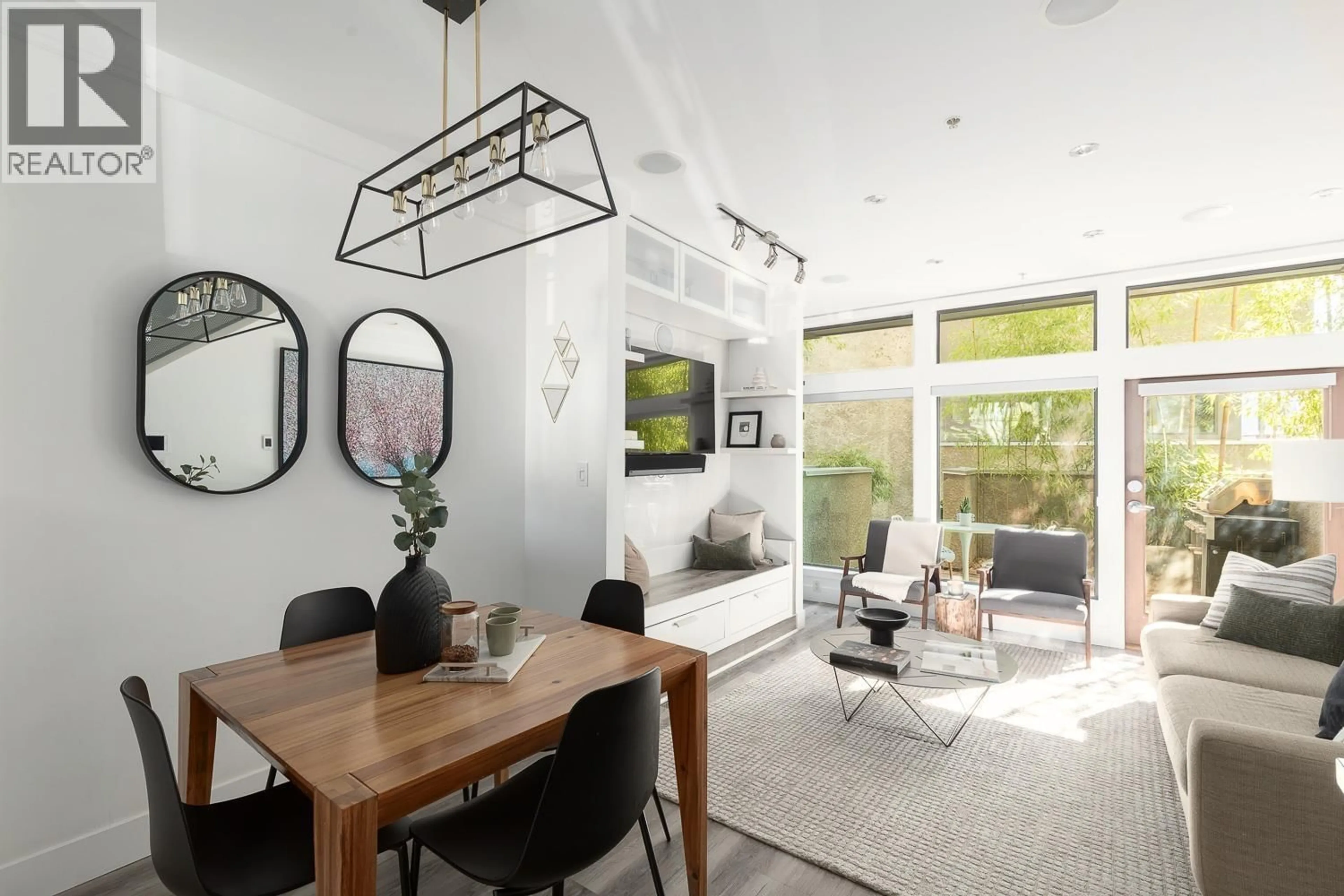 Unknown for 396 15TH AVENUE, Vancouver British Columbia V5T2R1