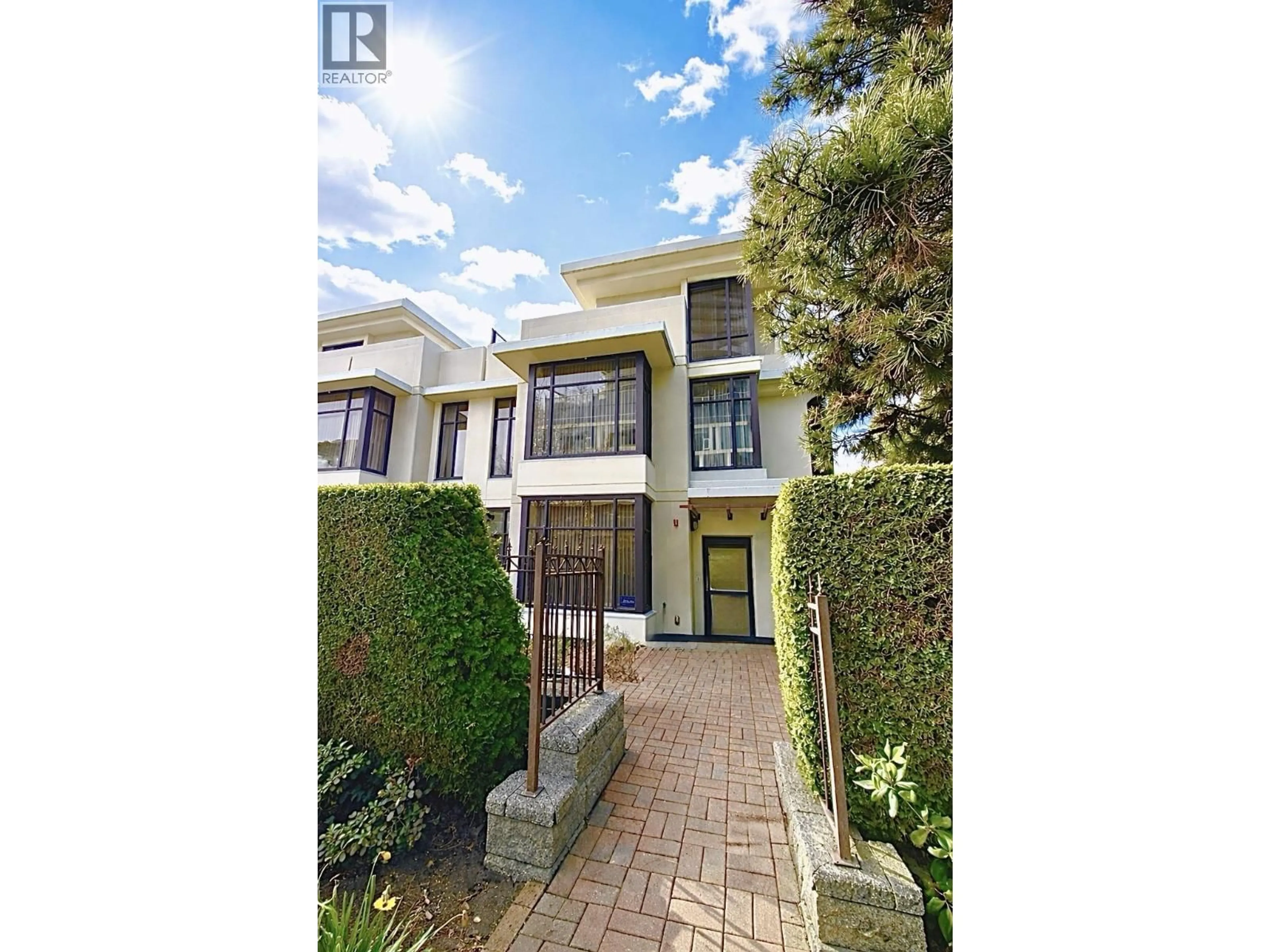 A pic from outside/outdoor area/front of a property/back of a property/a pic from drone, street for TH13 - 2089 ROSSER AVENUE, Burnaby British Columbia V5C5E2