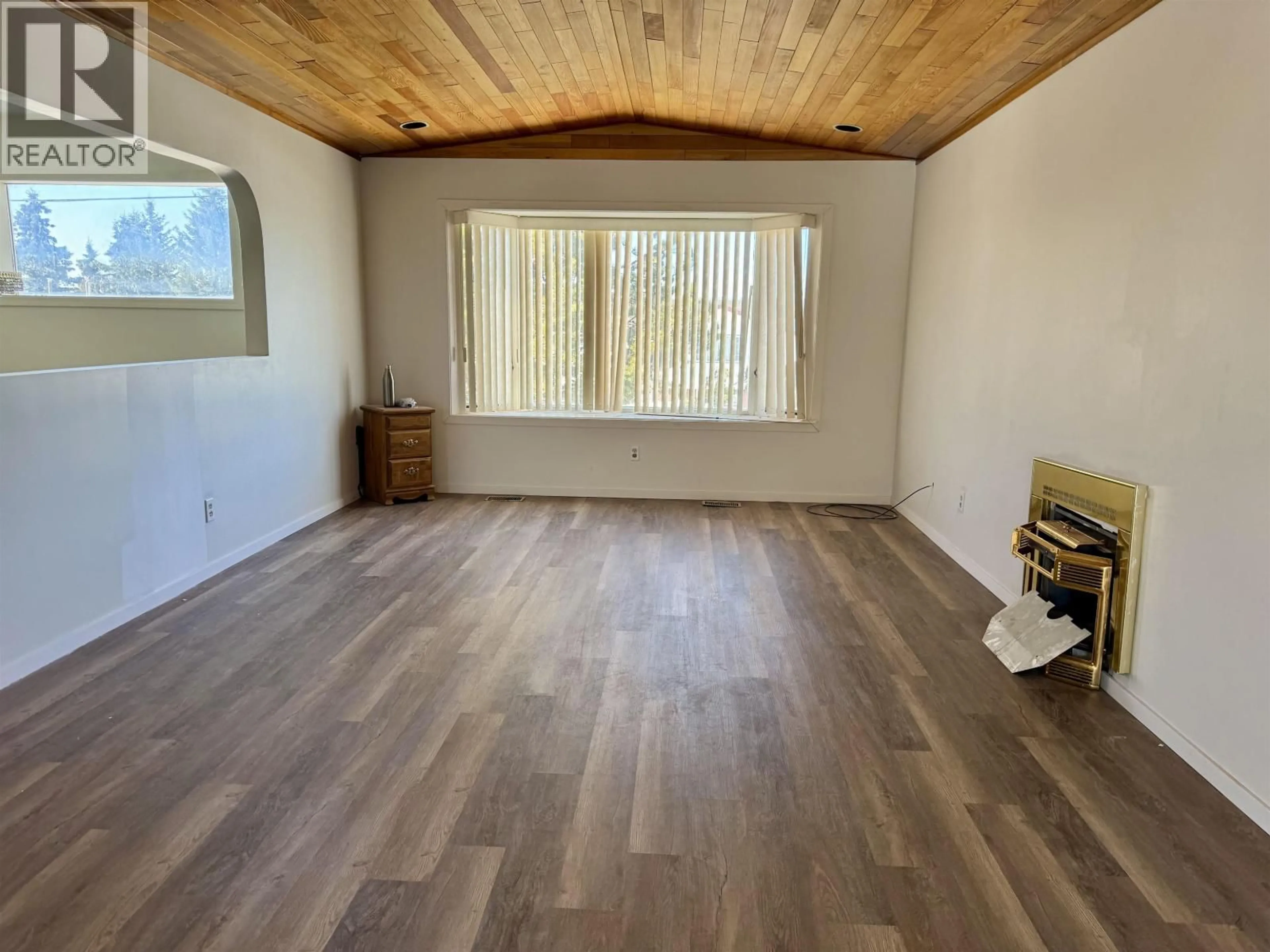 A pic of a room for 5 MUNRO CRESCENT, Mackenzie British Columbia V0J2C0